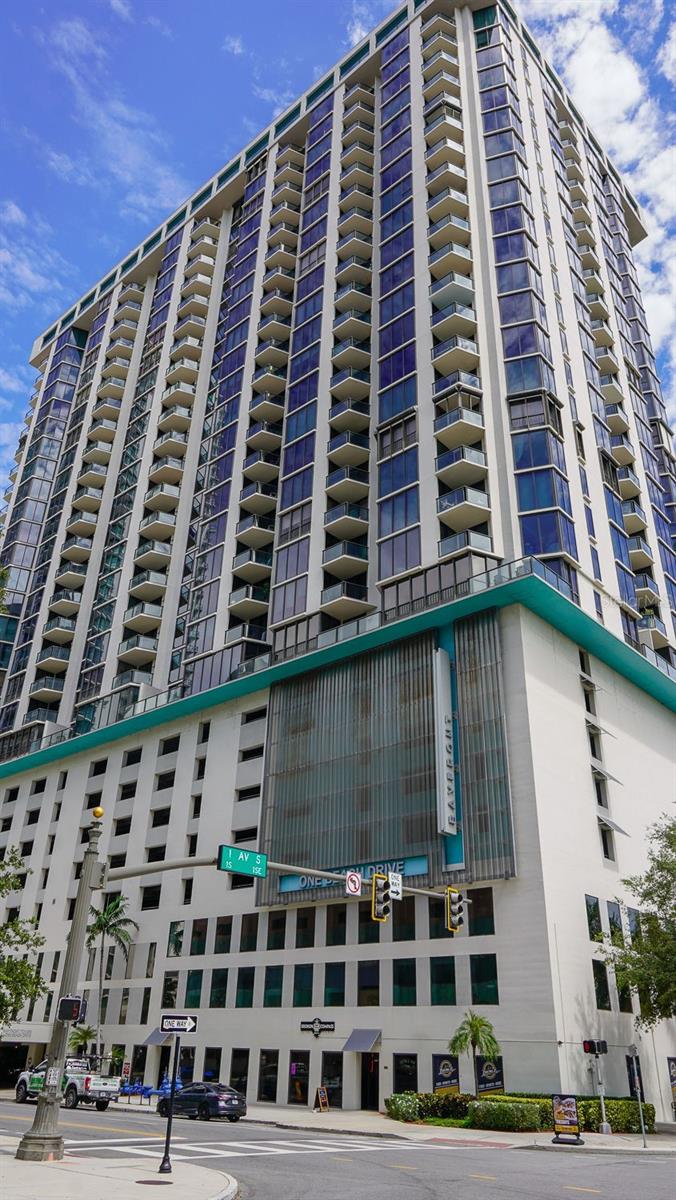 1 BEACH DR SE #1310, ST PETERSBURG, FL, 33701