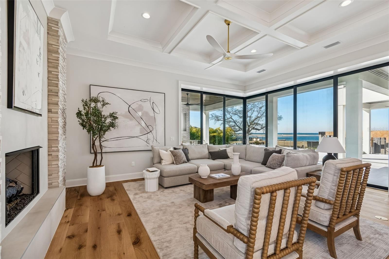 5032 W LONGFELLOW AVE, TAMPA, FL, 33629