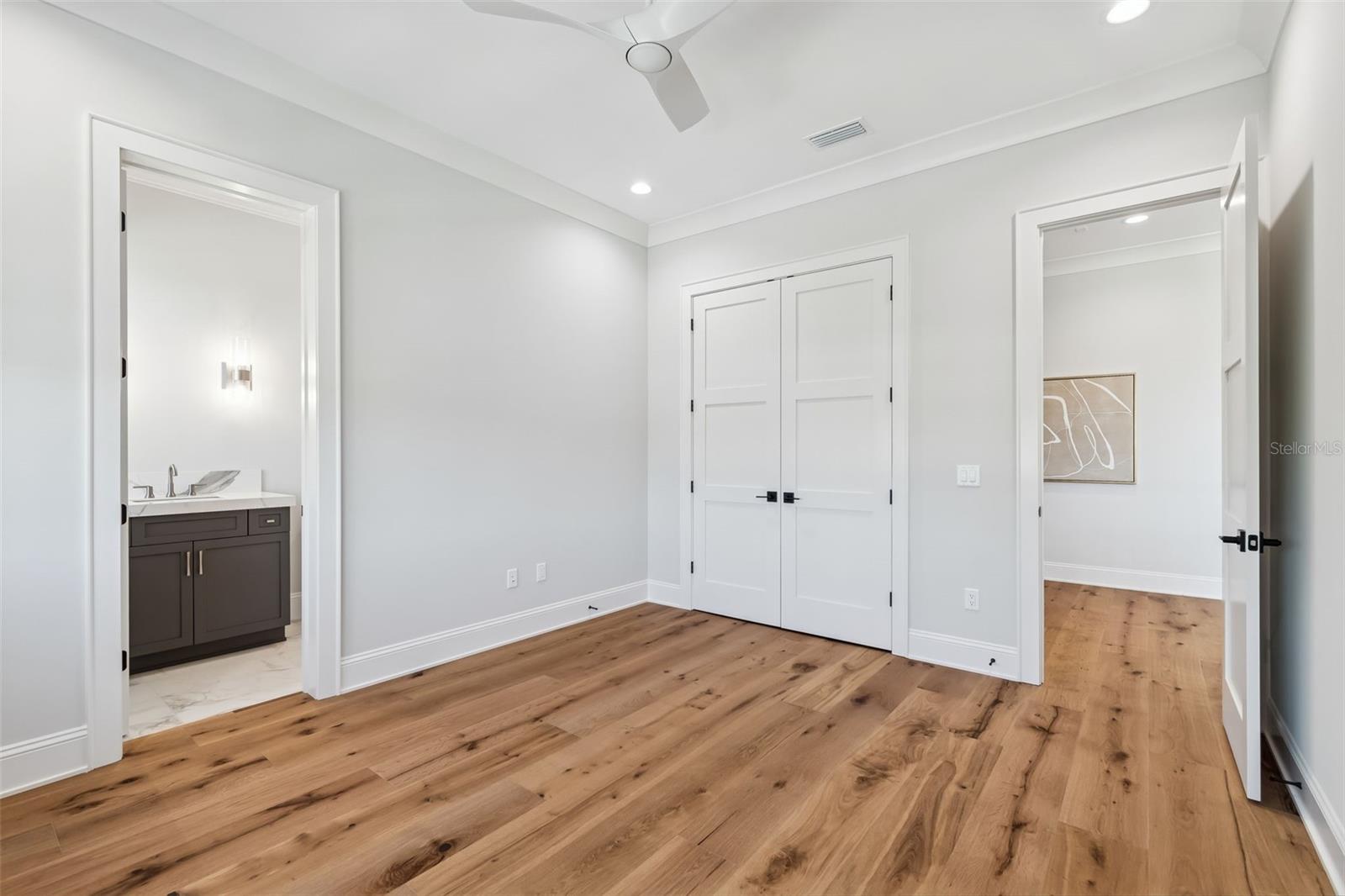 5032 W LONGFELLOW AVE, TAMPA, FL, 33629