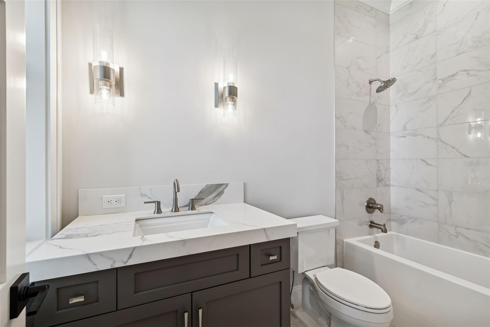 5032 W LONGFELLOW AVE, TAMPA, FL, 33629