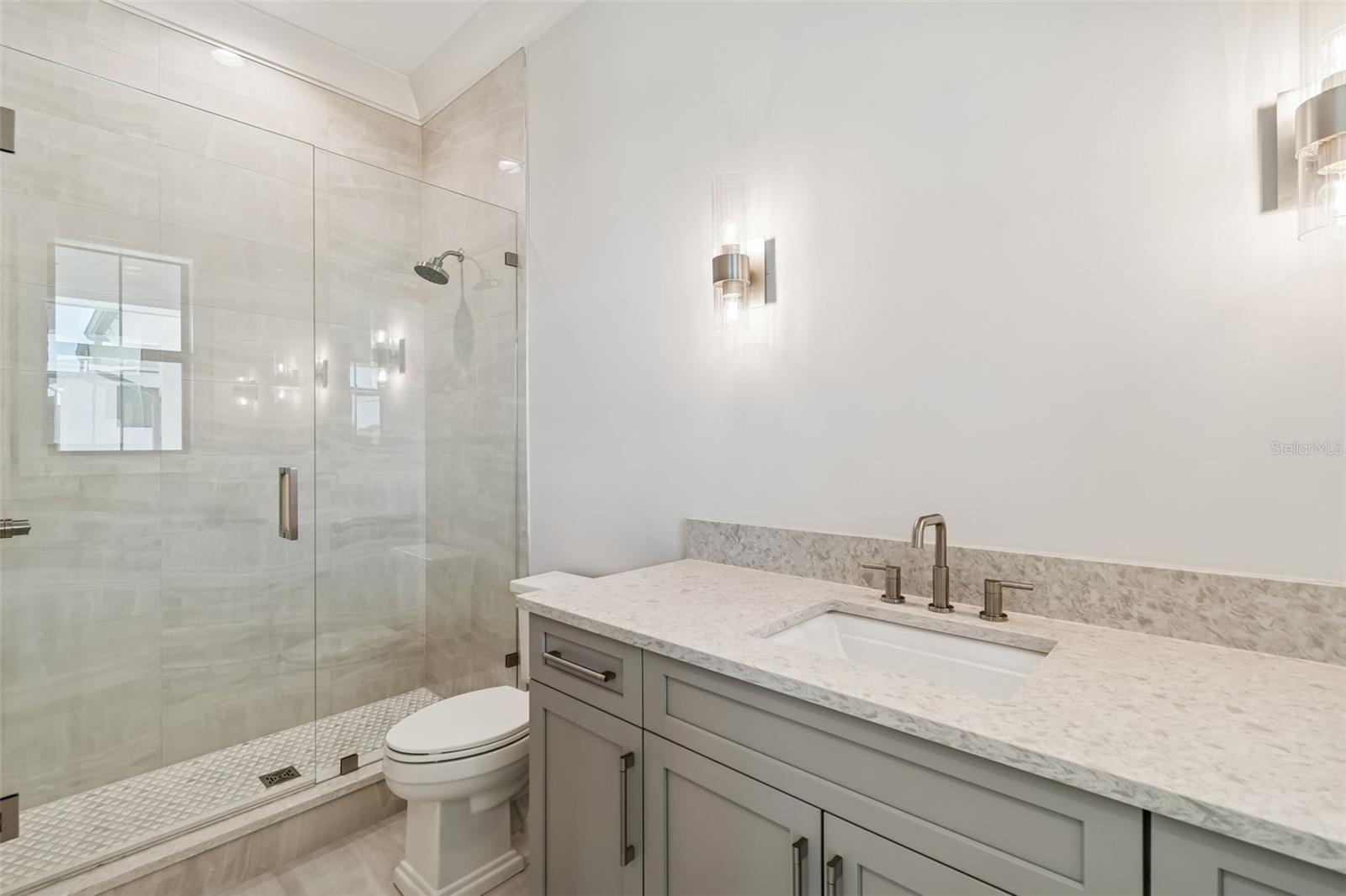 5032 W LONGFELLOW AVE, TAMPA, FL, 33629