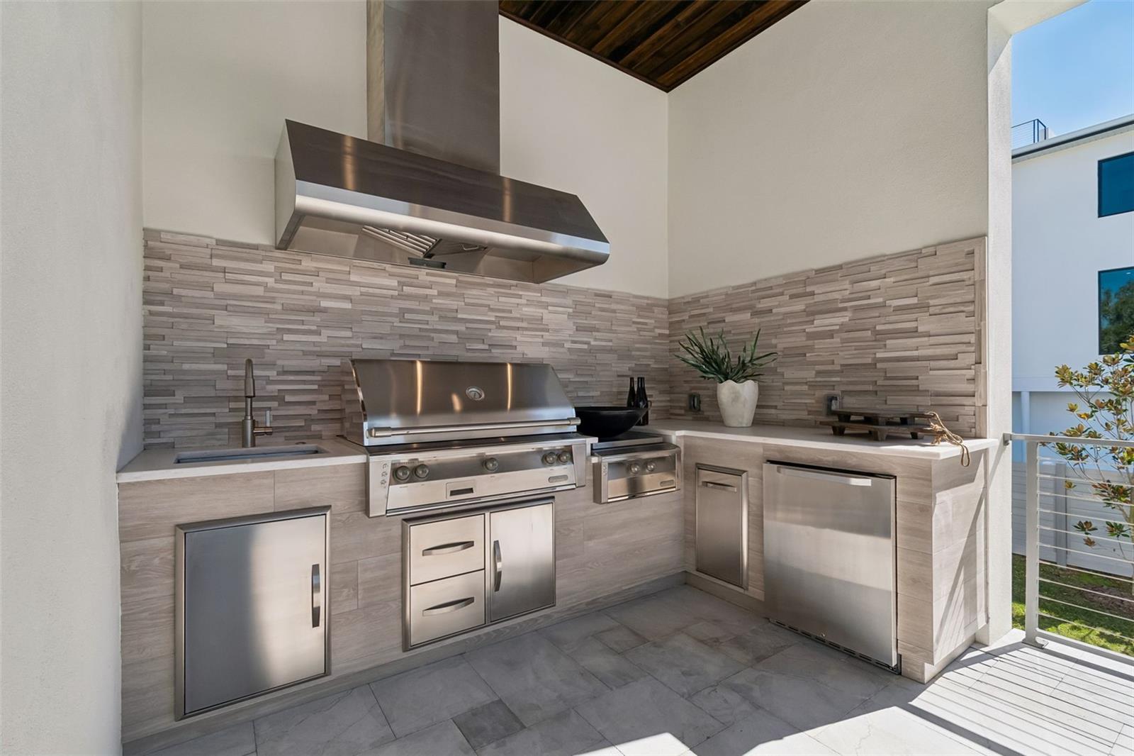 5032 W LONGFELLOW AVE, TAMPA, FL, 33629