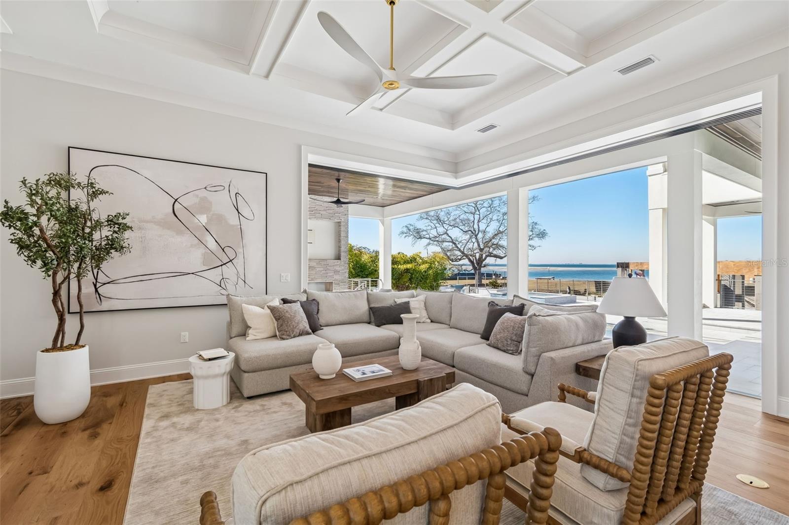 5032 W LONGFELLOW AVE, TAMPA, FL, 33629