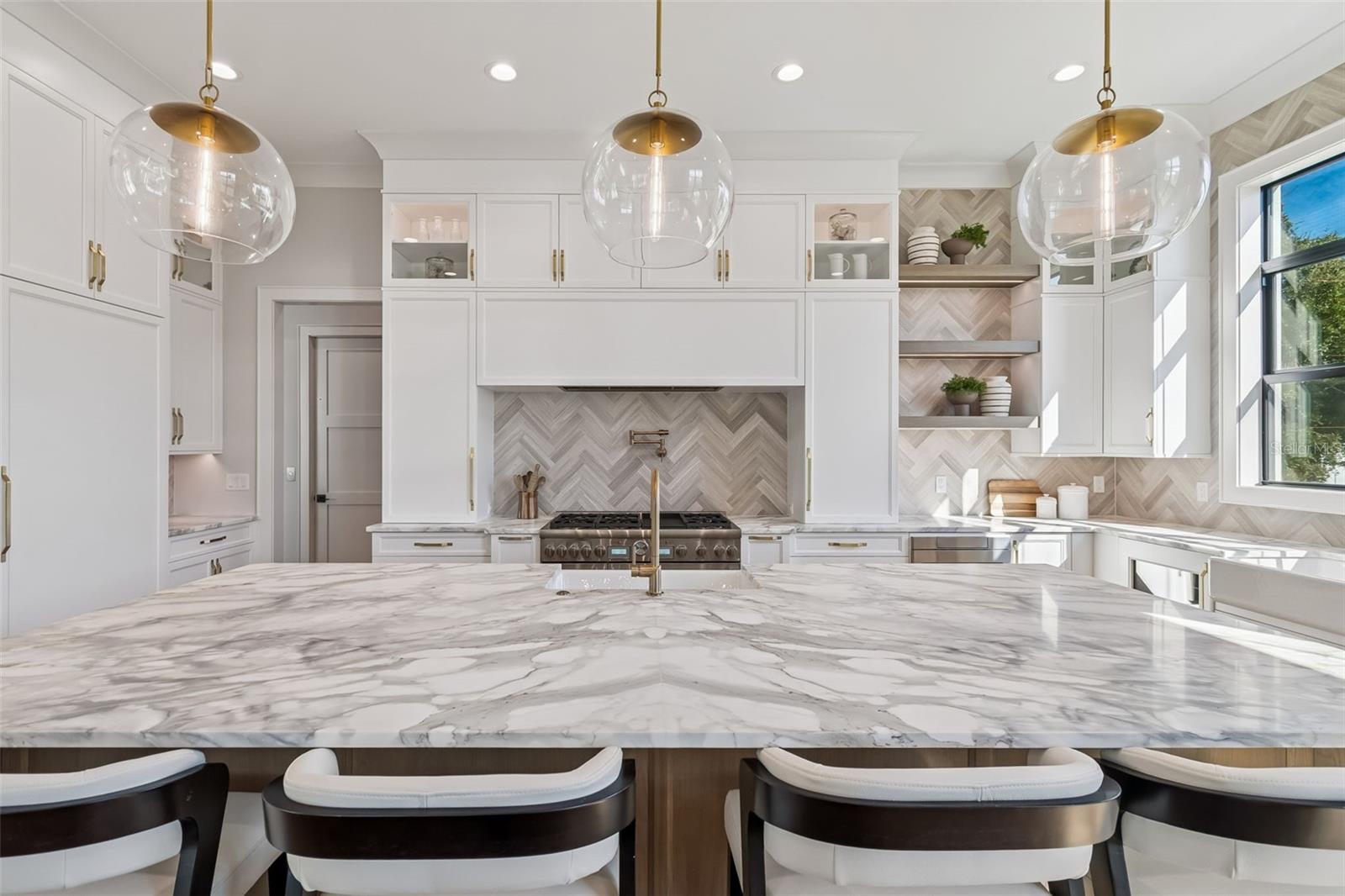 5032 W LONGFELLOW AVE, TAMPA, FL, 33629