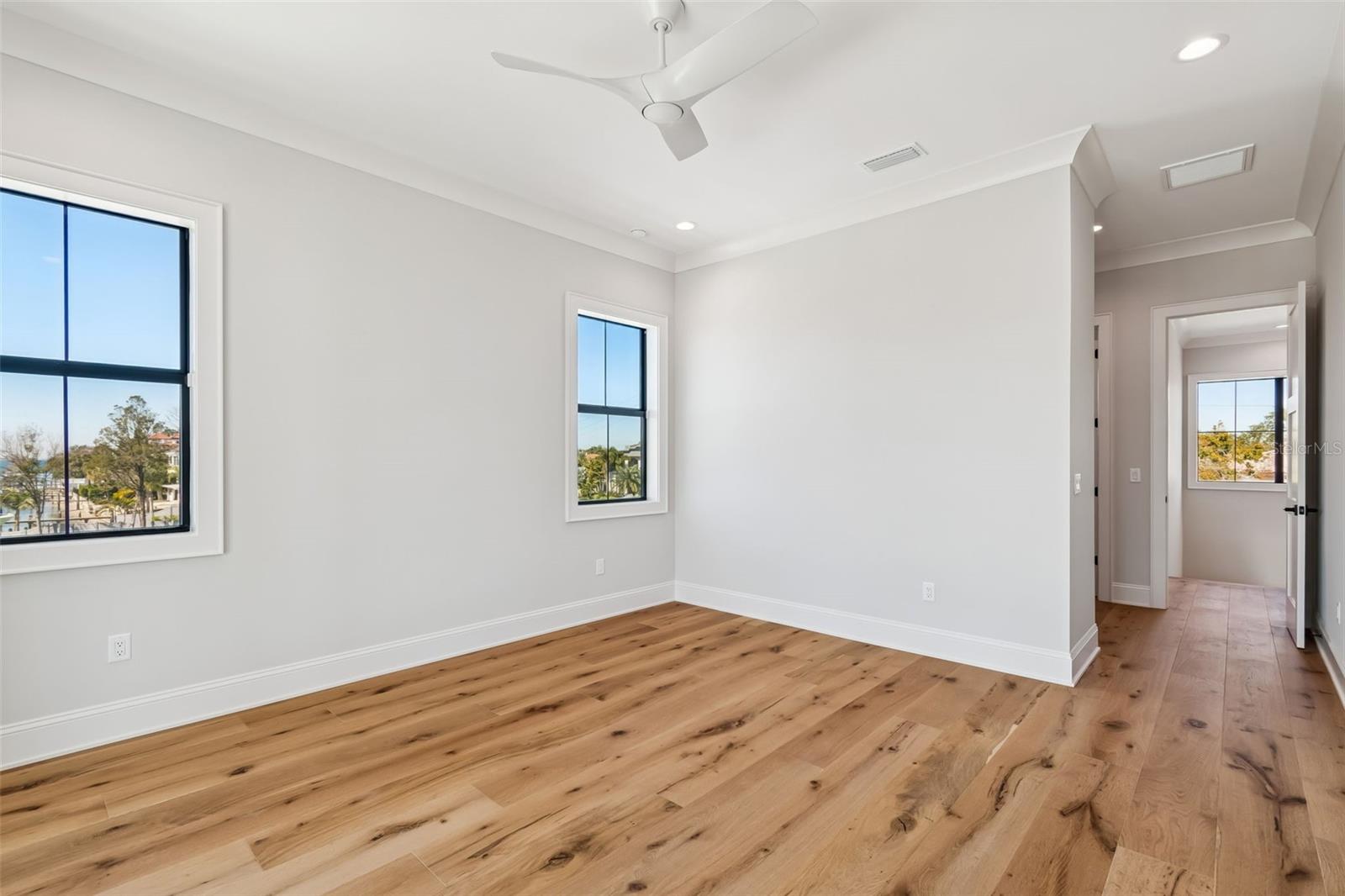 5032 W LONGFELLOW AVE, TAMPA, FL, 33629