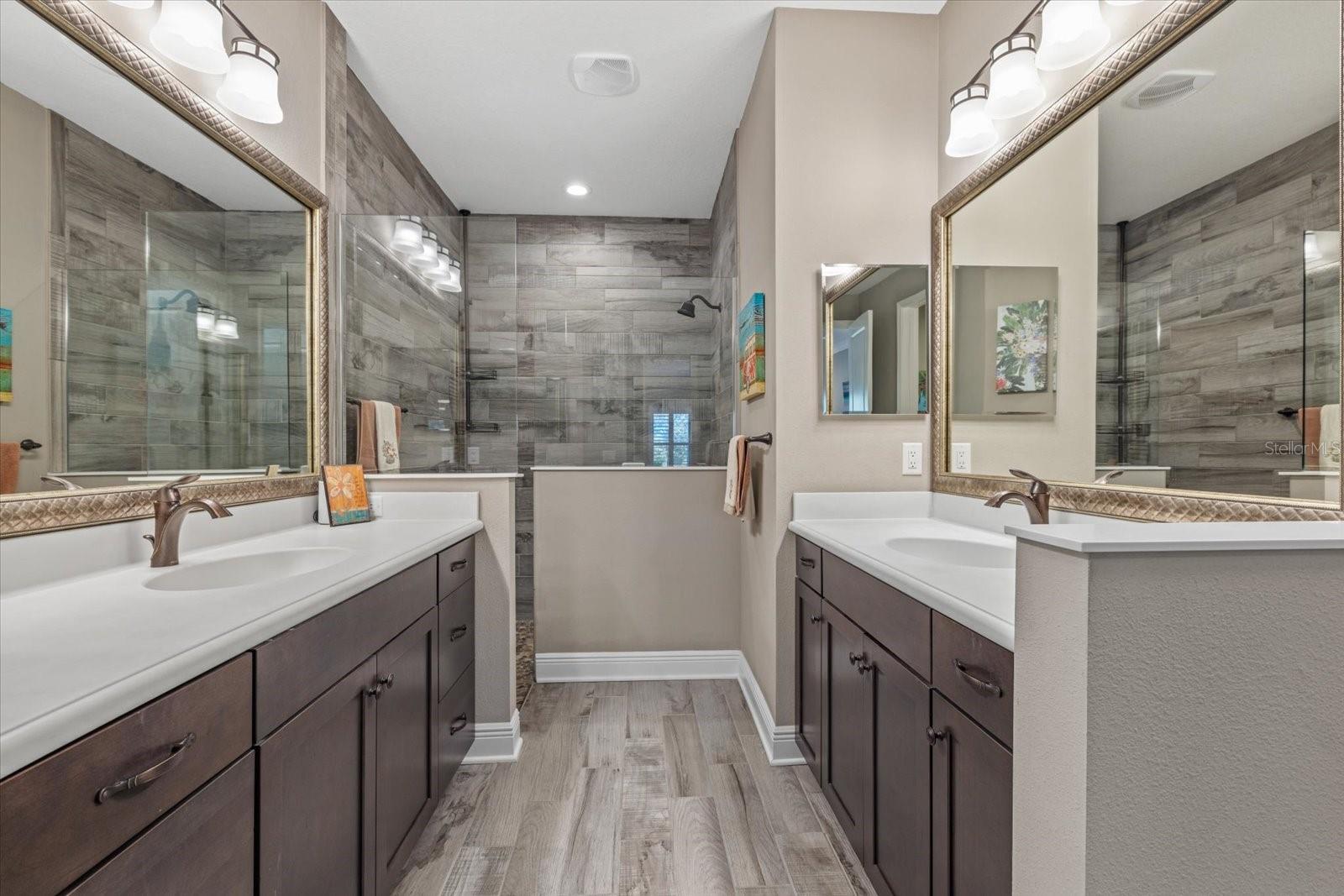 3008 SKY BLUE CV, BRADENTON, FL, 34211