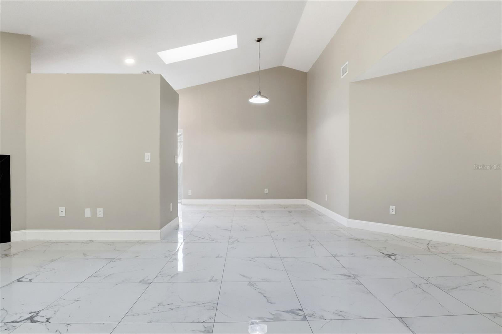 676 WEYBRIDGE CT, LAKE MARY, FL, 32746