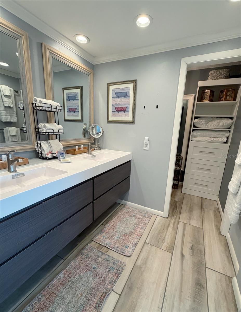 5541 LA PUERTA DEL SOL BLVD S #317, ST PETERSBURG, FL, 33715