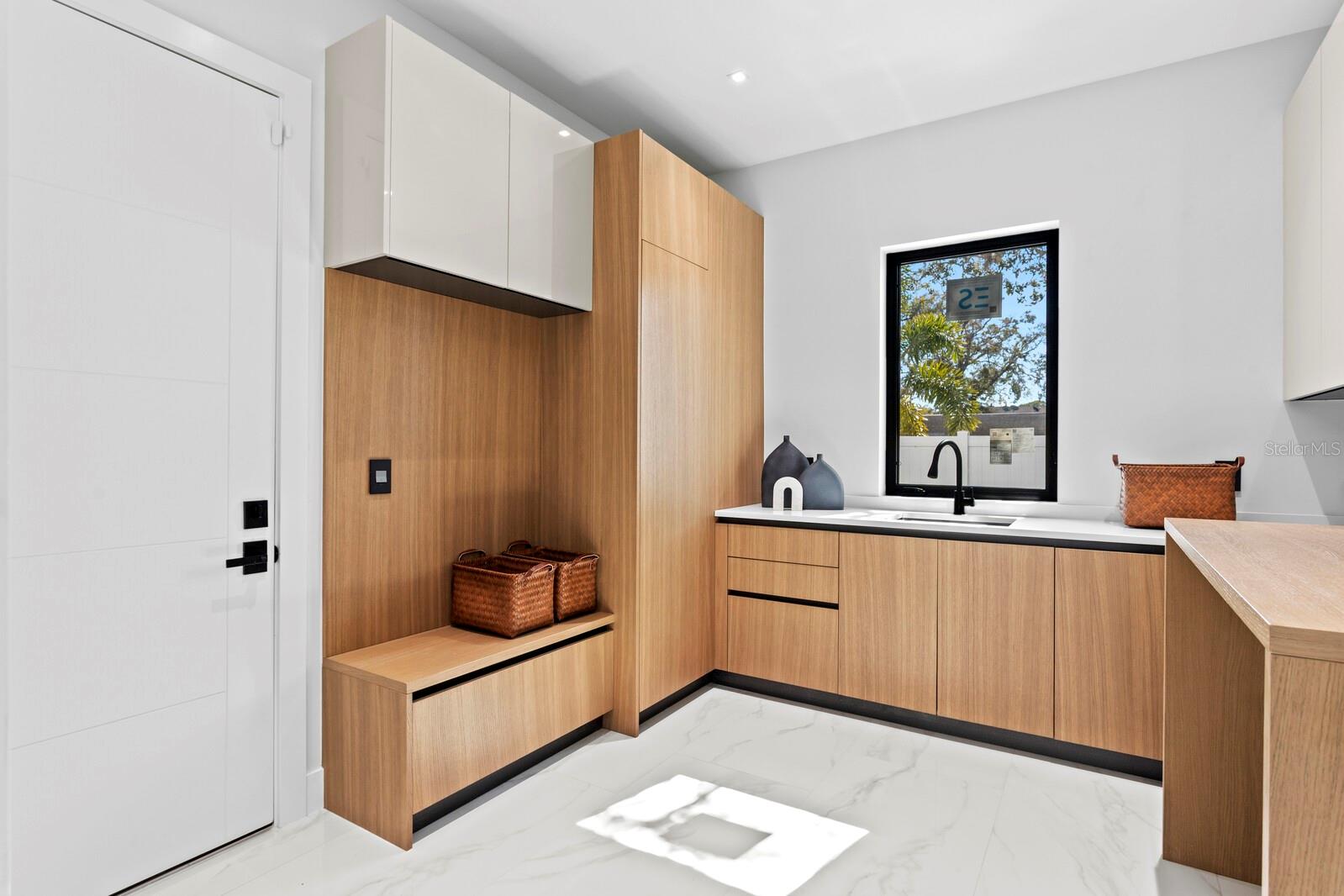 TB8471775 Property Photo