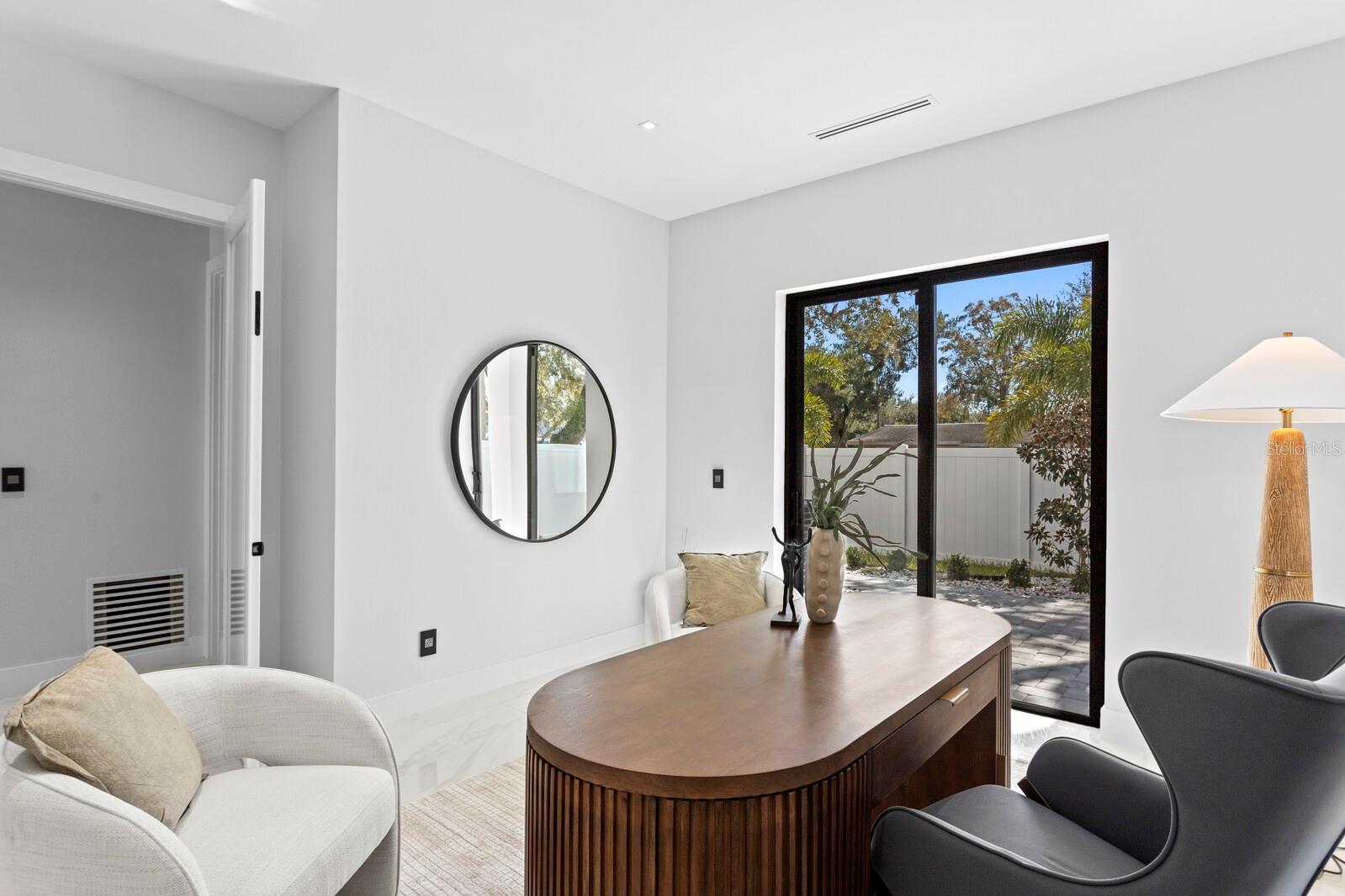 TB8471775 Property Photo