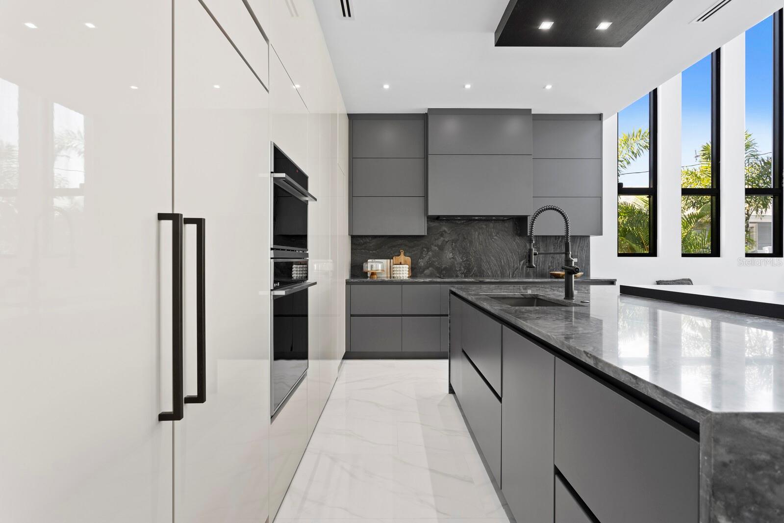 TB8471775 Property Photo