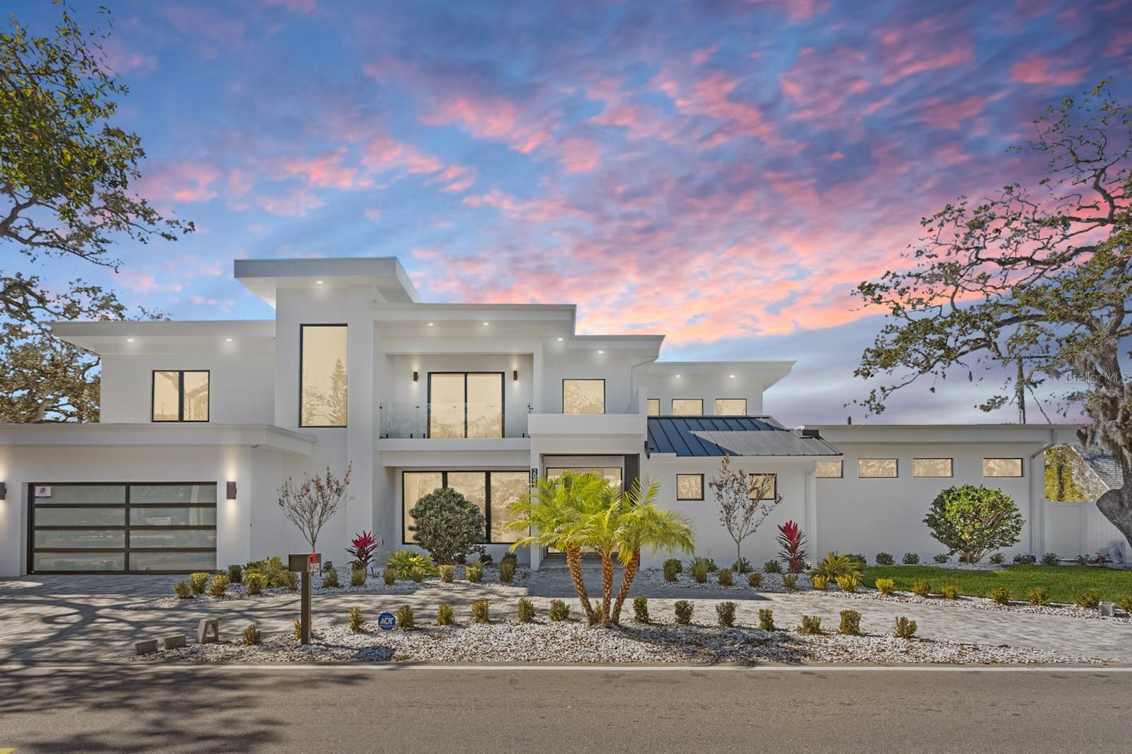 TB8471775 Property Photo