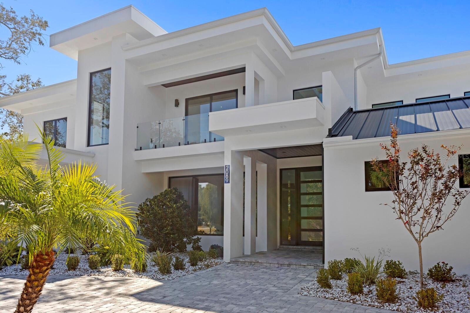 TB8471775 Property Photo