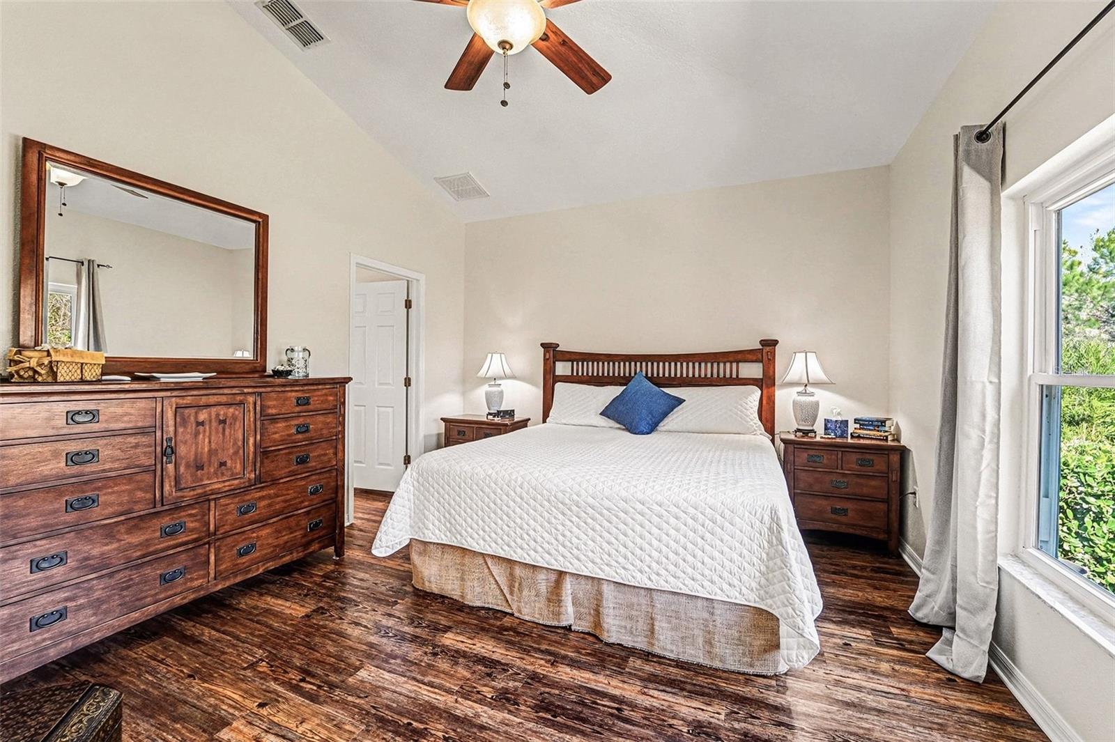 10118 CLEGHORN DR, SAN ANTONIO, FL, 33576