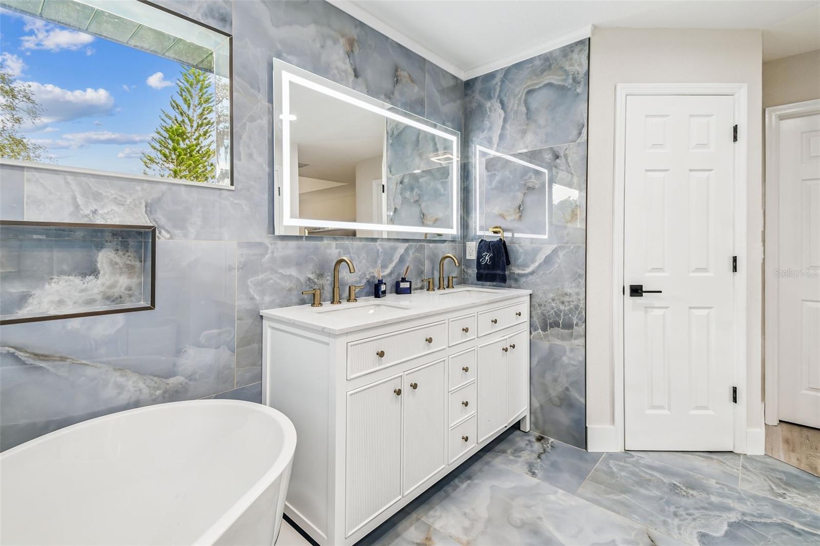 2810 FOREST CLUB DR, PLANT CITY, FL, 33566