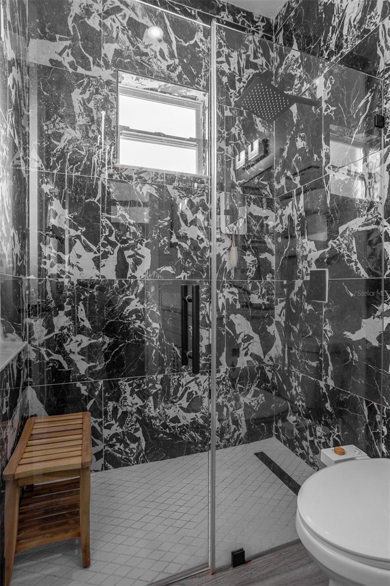 3301 W DEWEY ST, TAMPA, FL, 33607