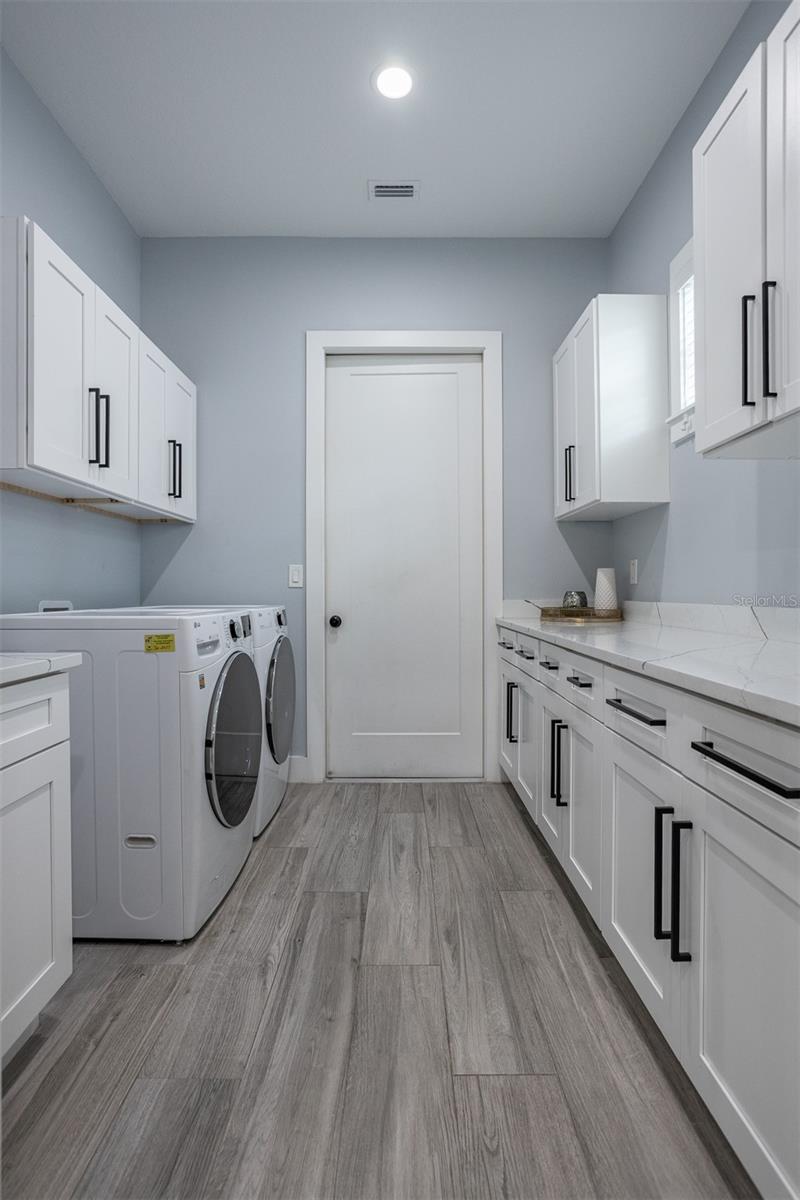 3301 W DEWEY ST, TAMPA, FL, 33607