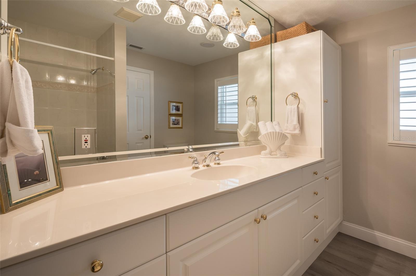 548 GUNWALE LN, LONGBOAT KEY, FL, 34228