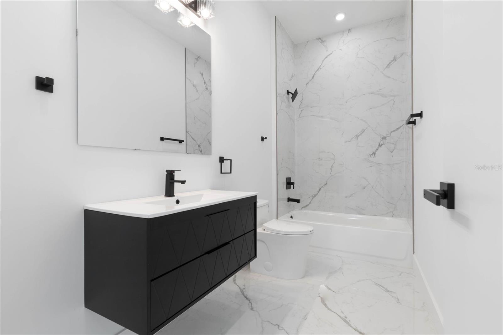 34 FALLEN OAK LN, PALM COAST, FL, 32137