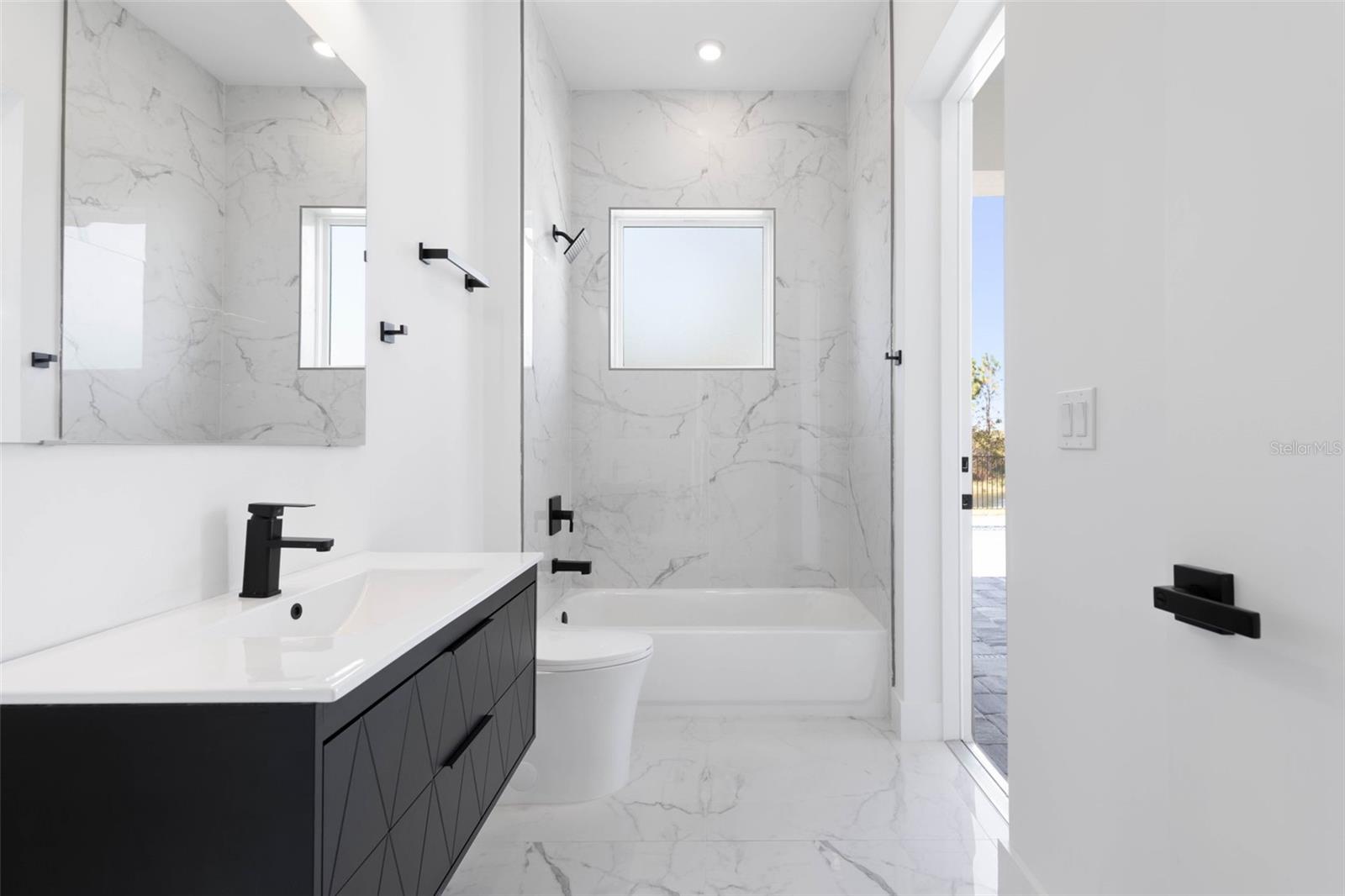 34 FALLEN OAK LN, PALM COAST, FL, 32137