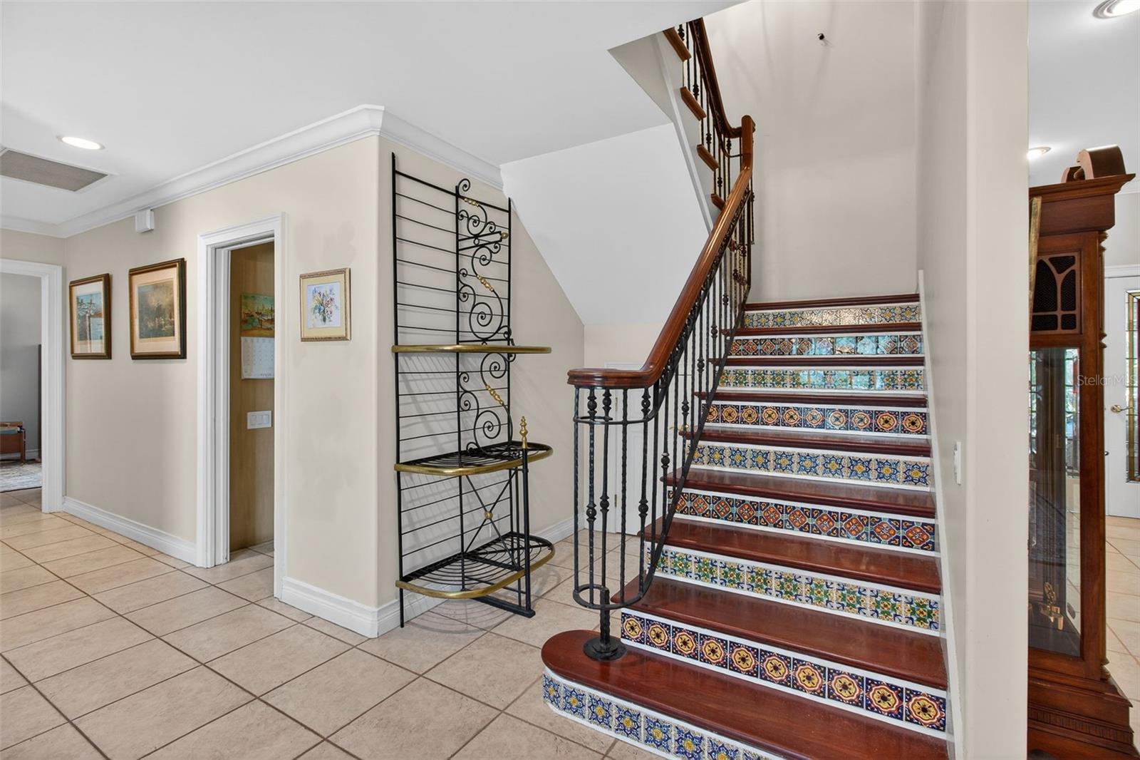 1100 TORTUGA CIR NE, ST PETERSBURG, FL, 33702