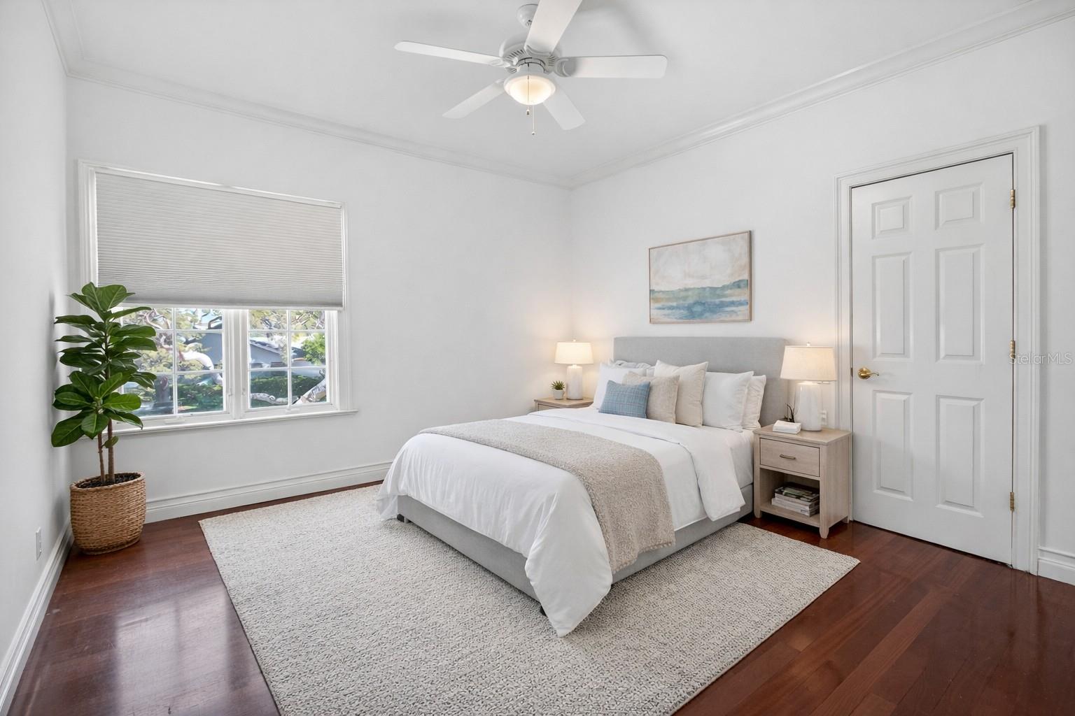 1100 TORTUGA CIR NE, ST PETERSBURG, FL, 33702