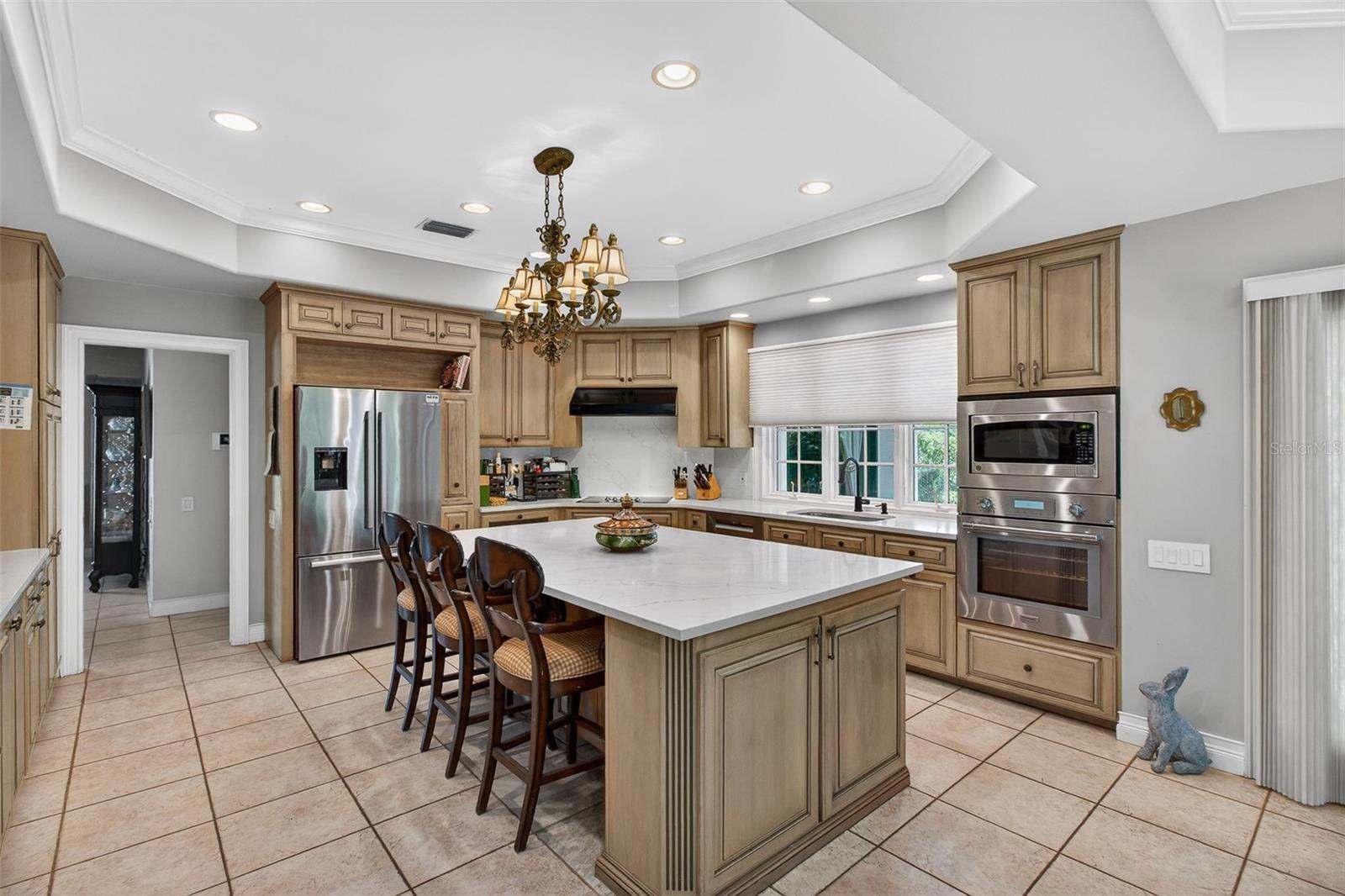 1100 TORTUGA CIR NE, ST PETERSBURG, FL, 33702