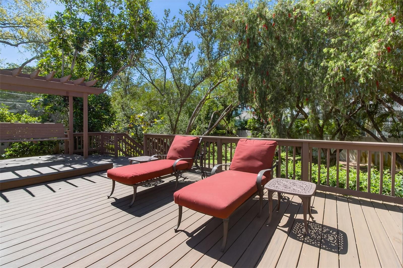 1100 TORTUGA CIR NE, ST PETERSBURG, FL, 33702
