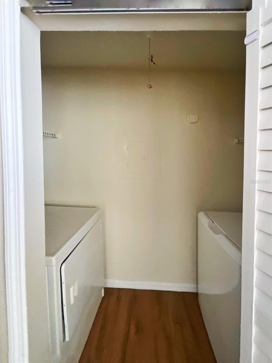 6148 WESTGATE DR #302, ORLANDO, FL, 32835