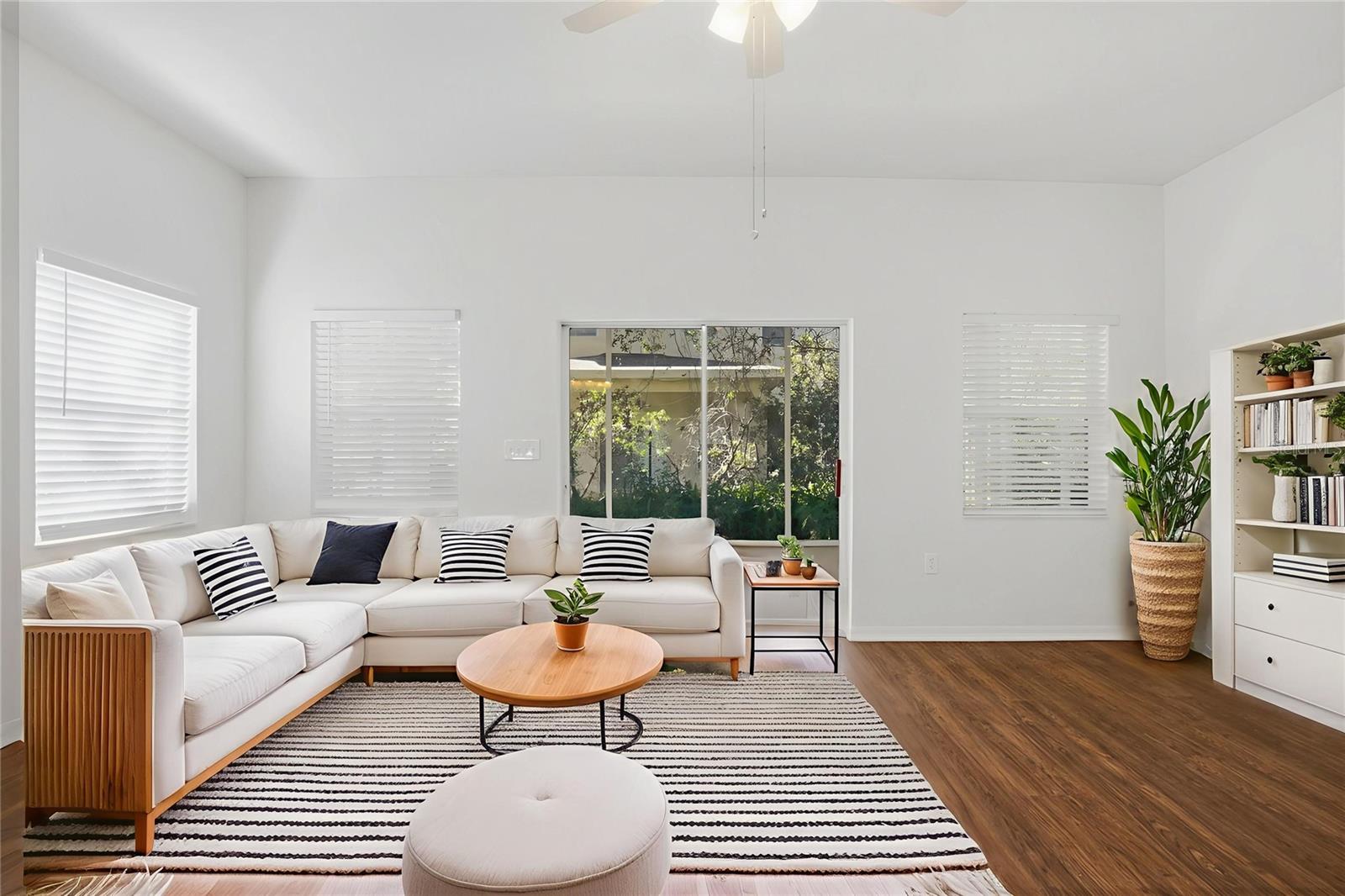 1125 ANDREW AVILES CIR, TAMPA, FL, 33619