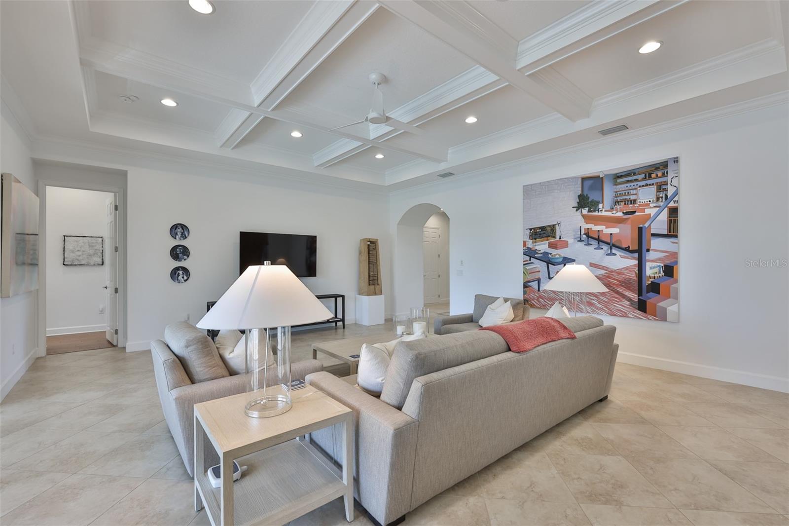 2233 S PEBBLE BEACH BLVD, SUN CITY CENTER, FL, 33573