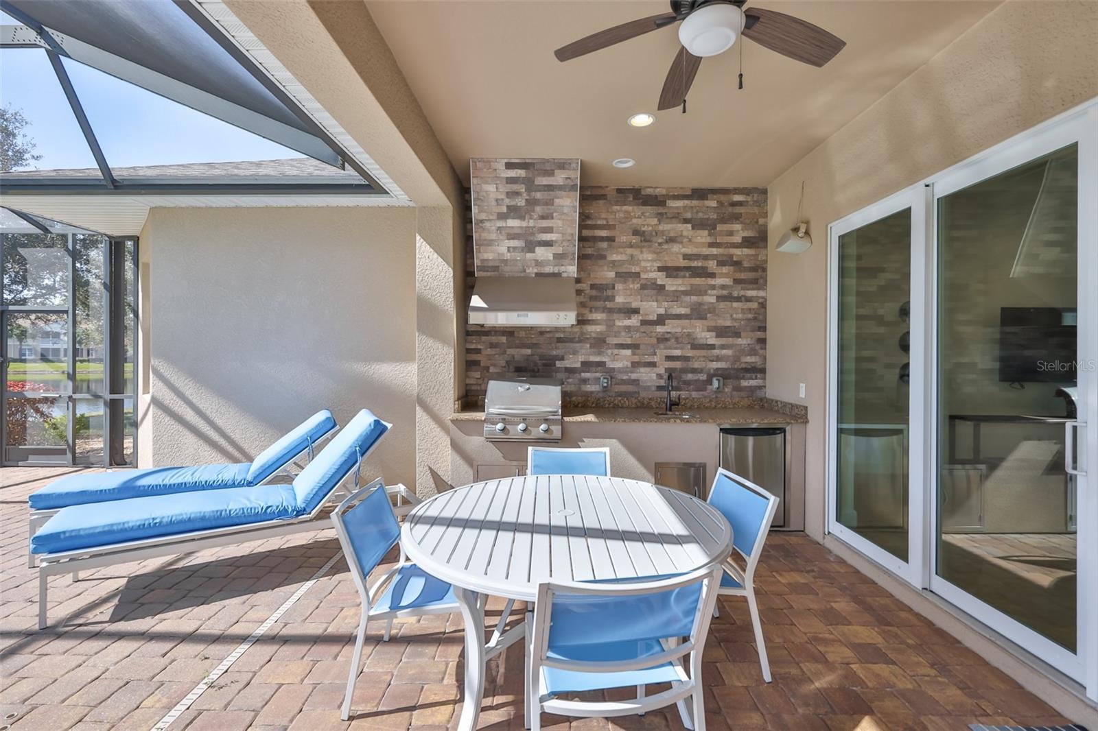 2233 S PEBBLE BEACH BLVD, SUN CITY CENTER, FL, 33573