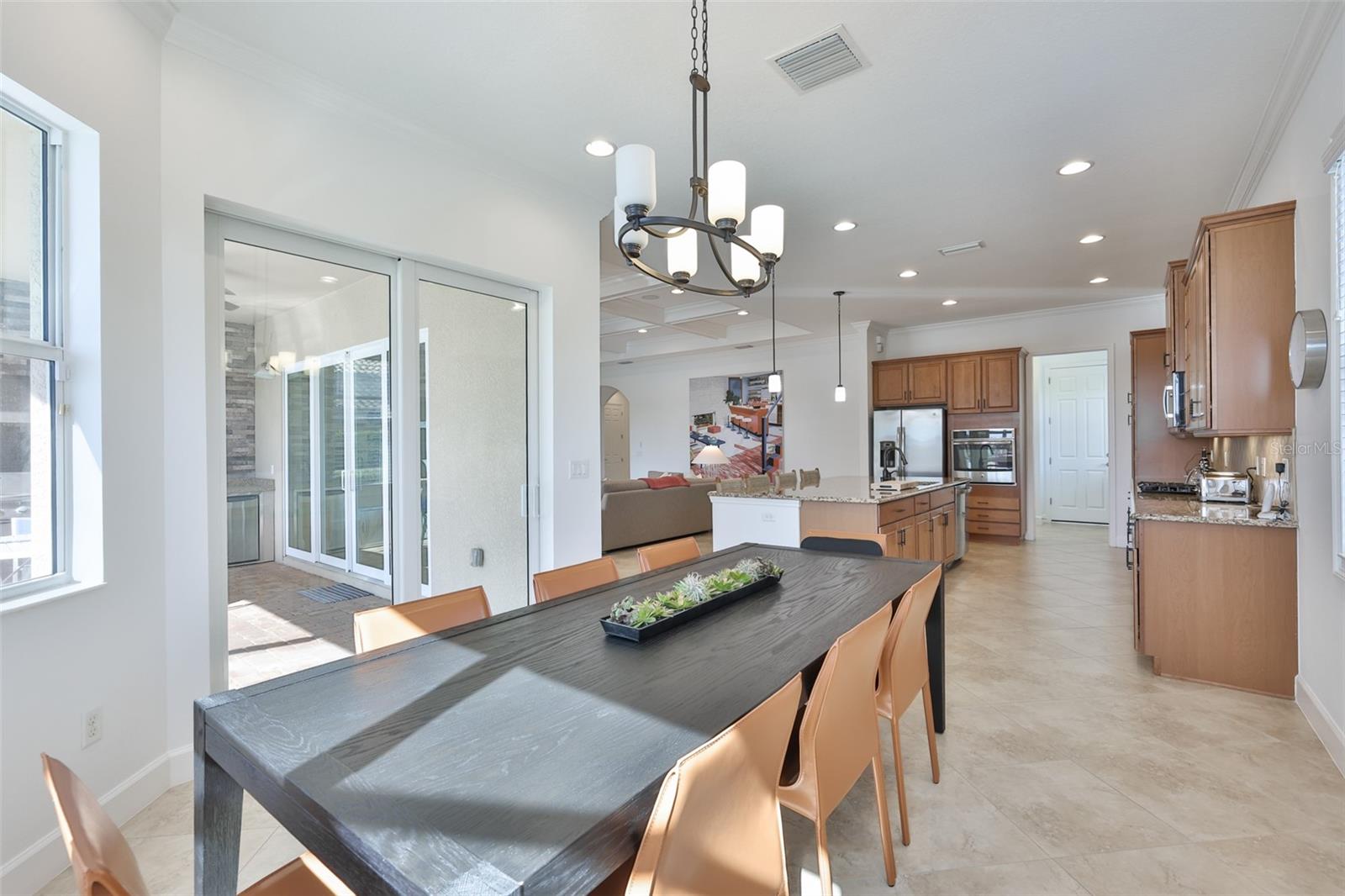 2233 S PEBBLE BEACH BLVD, SUN CITY CENTER, FL, 33573