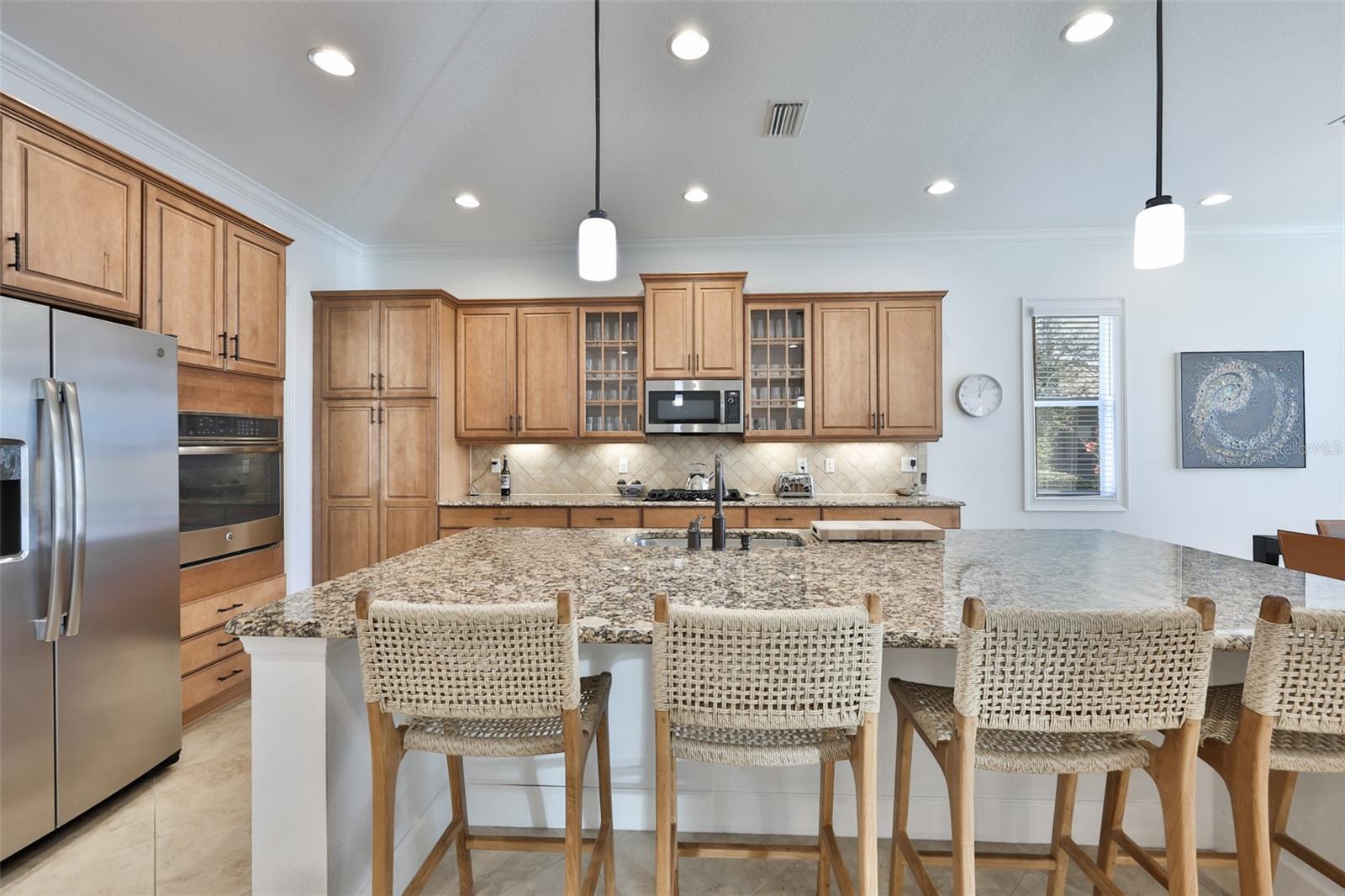 2233 S PEBBLE BEACH BLVD, SUN CITY CENTER, FL, 33573