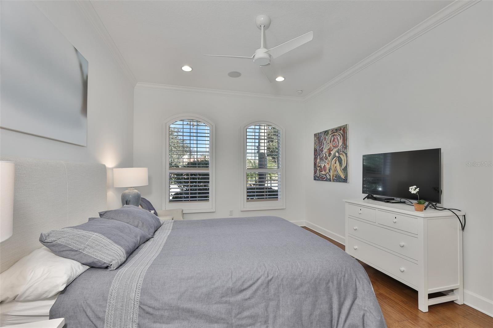 2233 S PEBBLE BEACH BLVD, SUN CITY CENTER, FL, 33573