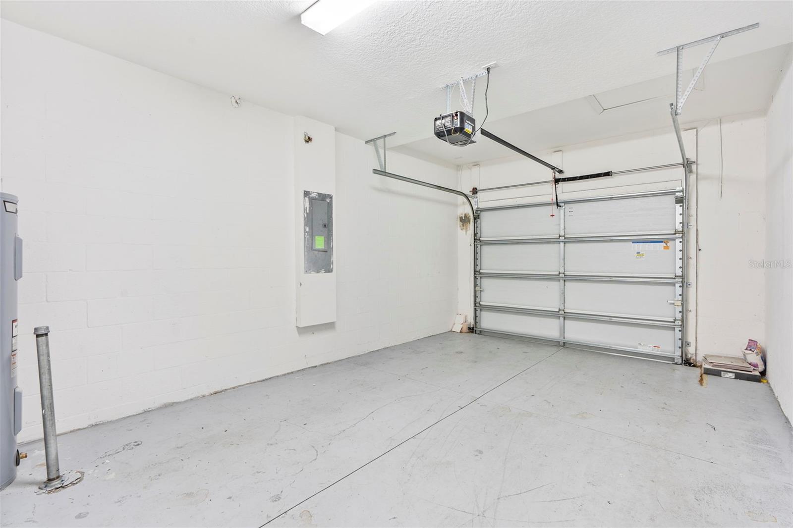 547 OCEAN COURSE AVE, DAVENPORT, FL, 33896