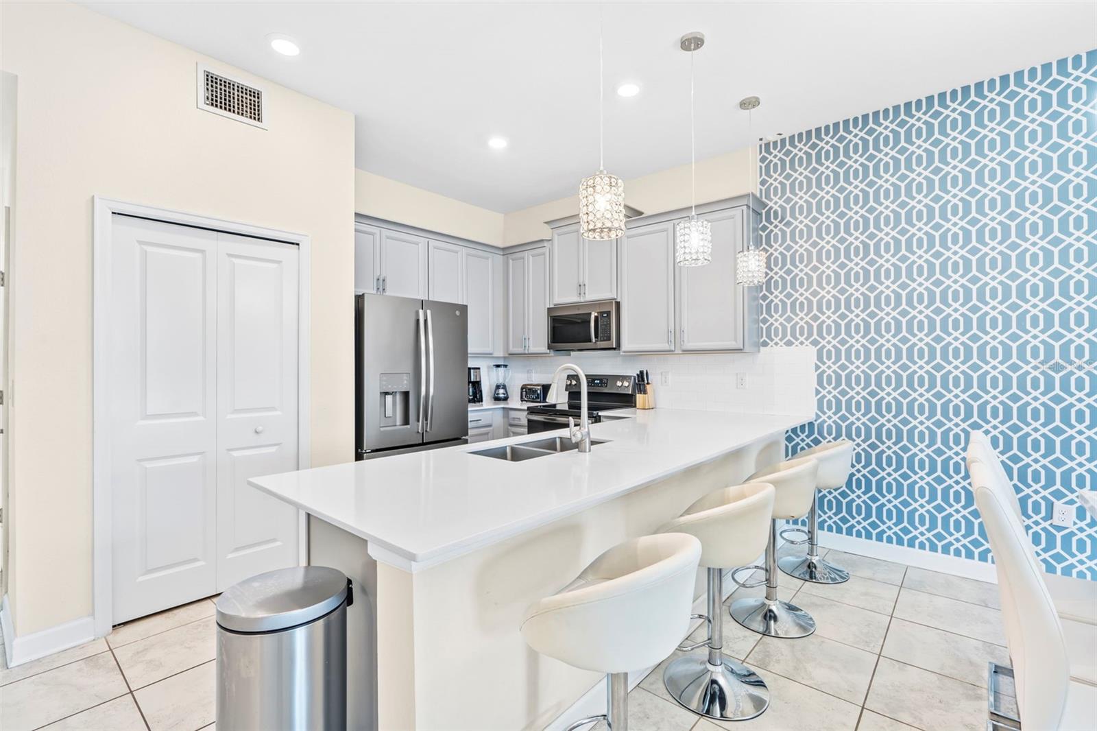 547 OCEAN COURSE AVE, DAVENPORT, FL, 33896