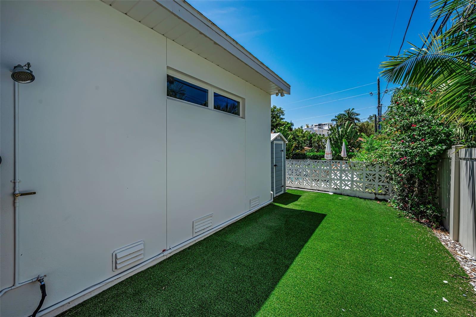 1710 BRIGHTWATERS BLVD NE, ST PETERSBURG, FL, 33704