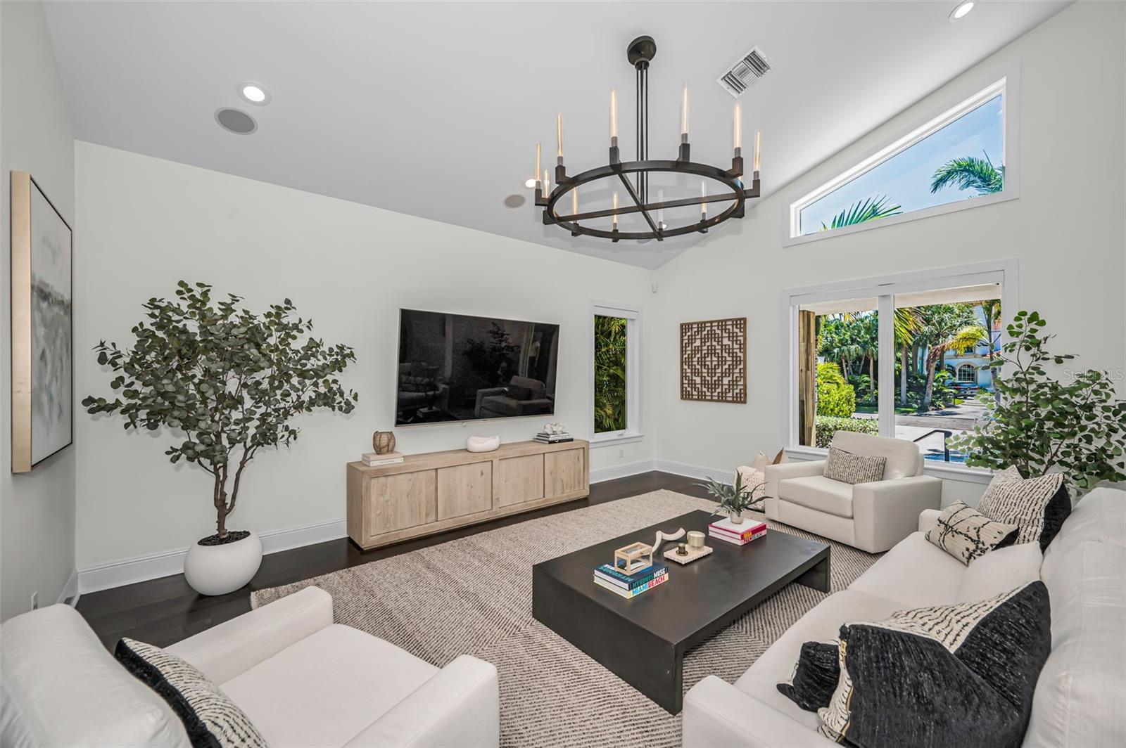 1710 BRIGHTWATERS BLVD NE, ST PETERSBURG, FL, 33704