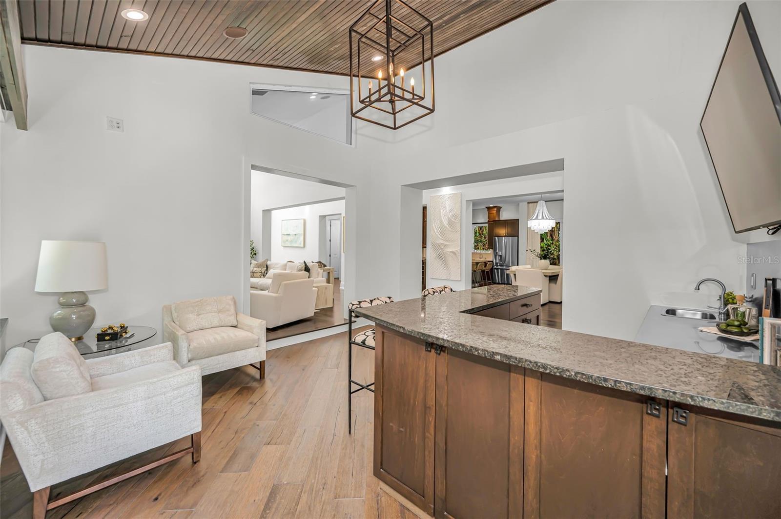 1710 BRIGHTWATERS BLVD NE, ST PETERSBURG, FL, 33704