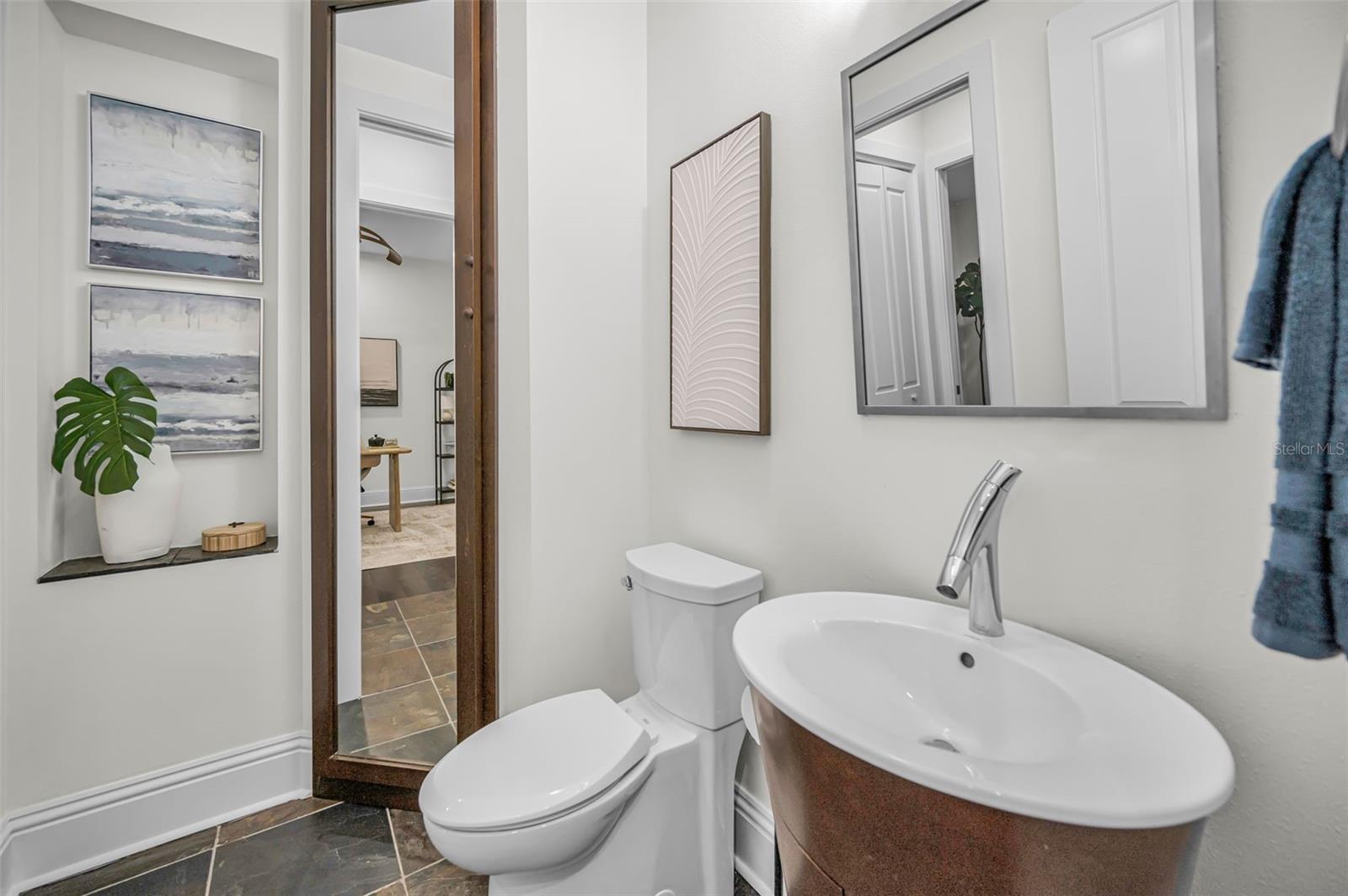 1710 BRIGHTWATERS BLVD NE, ST PETERSBURG, FL, 33704