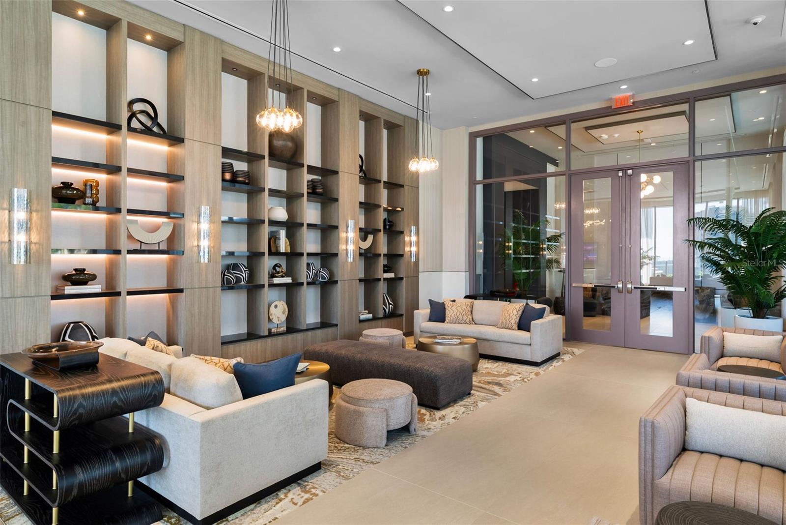 275 1ST AVE S #1202, ST PETERSBURG, FL, 33701