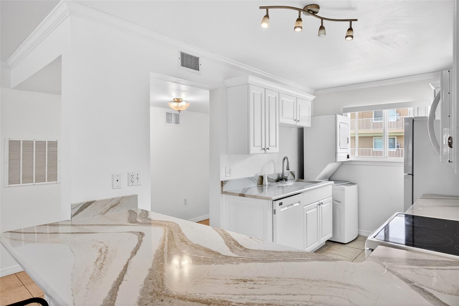 150 HARBORSIDE AVE #203, PUNTA GORDA, FL, 33950