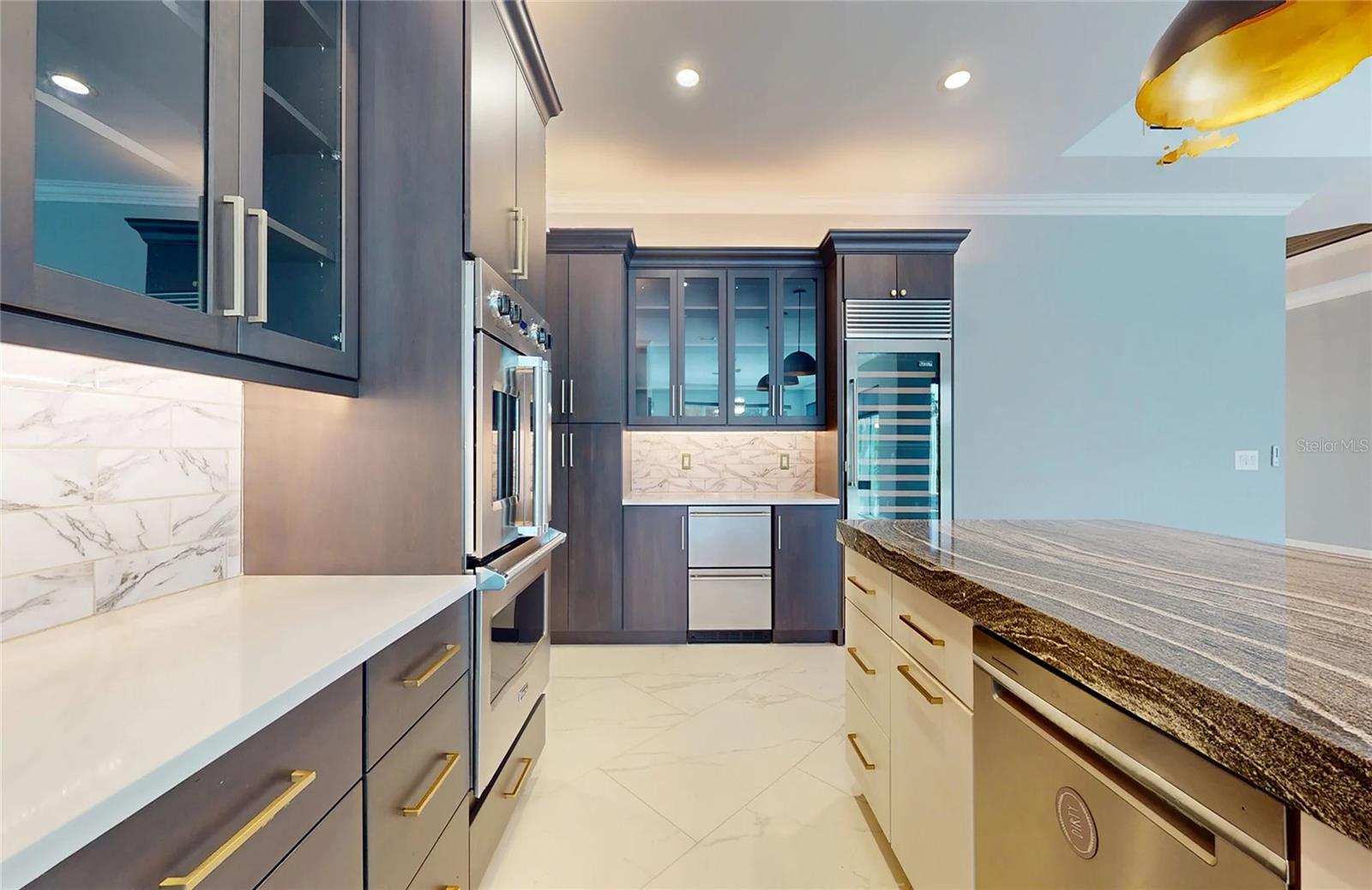 5951 BAY DR, GULFPORT, FL, 33707