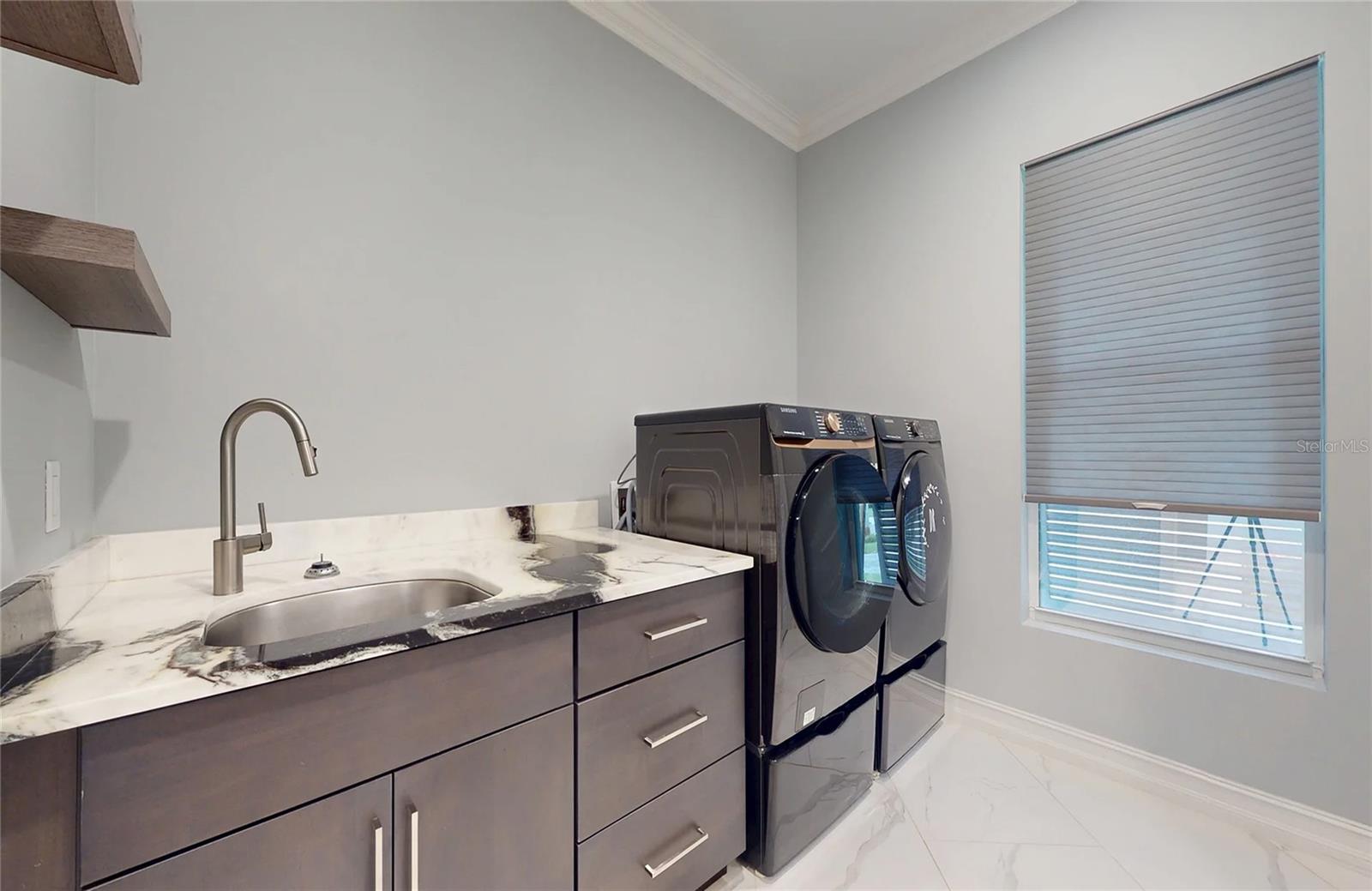 5951 BAY DR, GULFPORT, FL, 33707