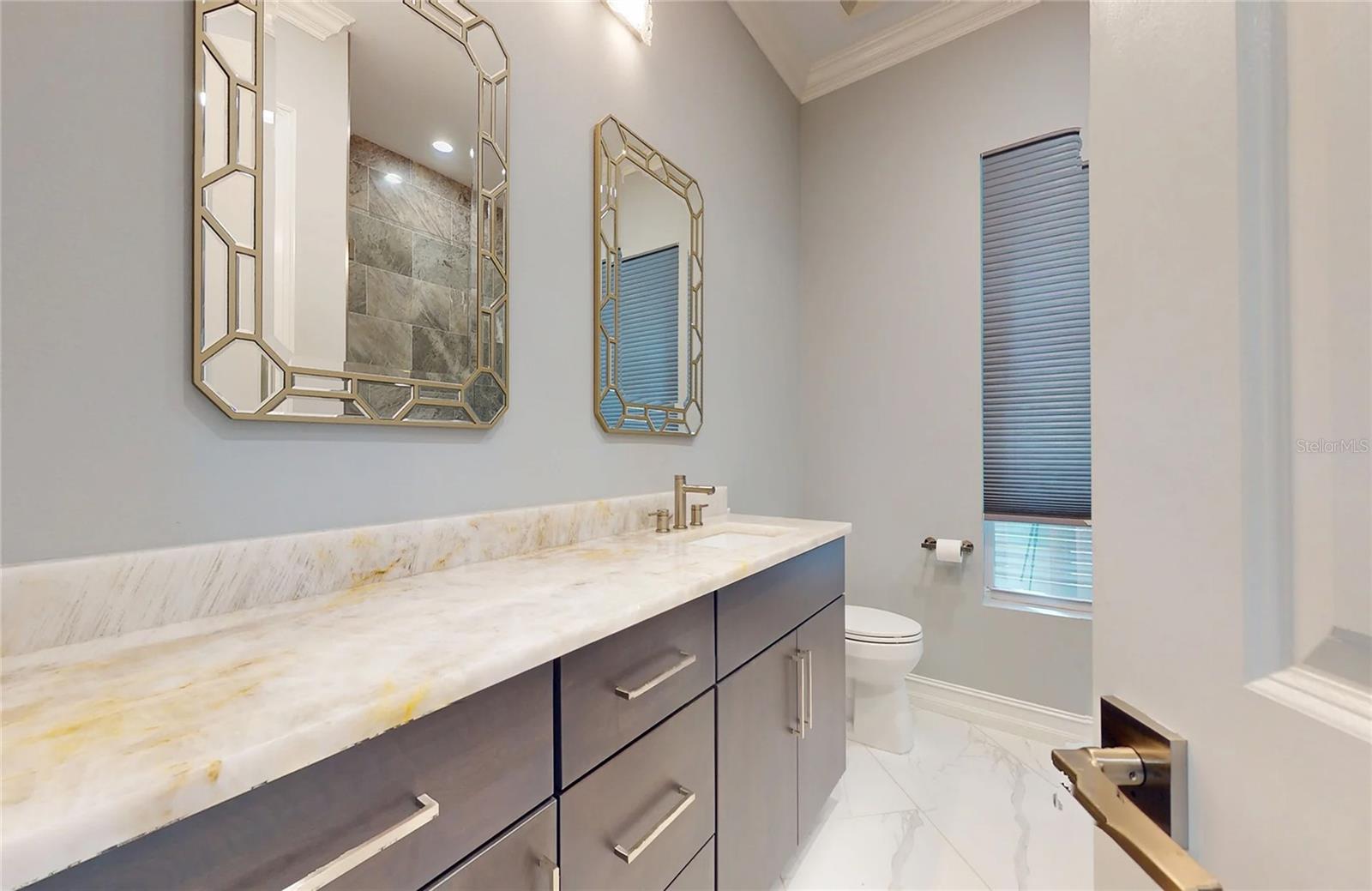 5951 BAY DR, GULFPORT, FL, 33707