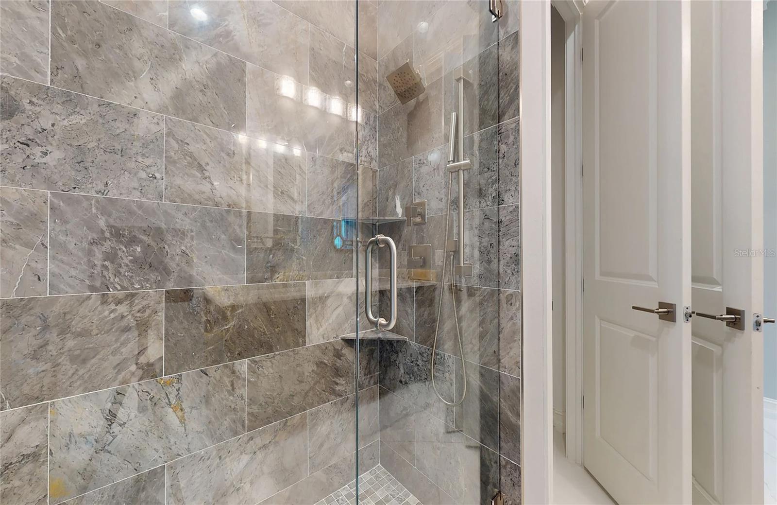 5951 BAY DR, GULFPORT, FL, 33707