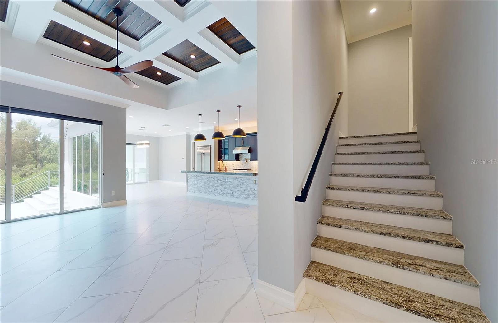 5951 BAY DR, GULFPORT, FL, 33707