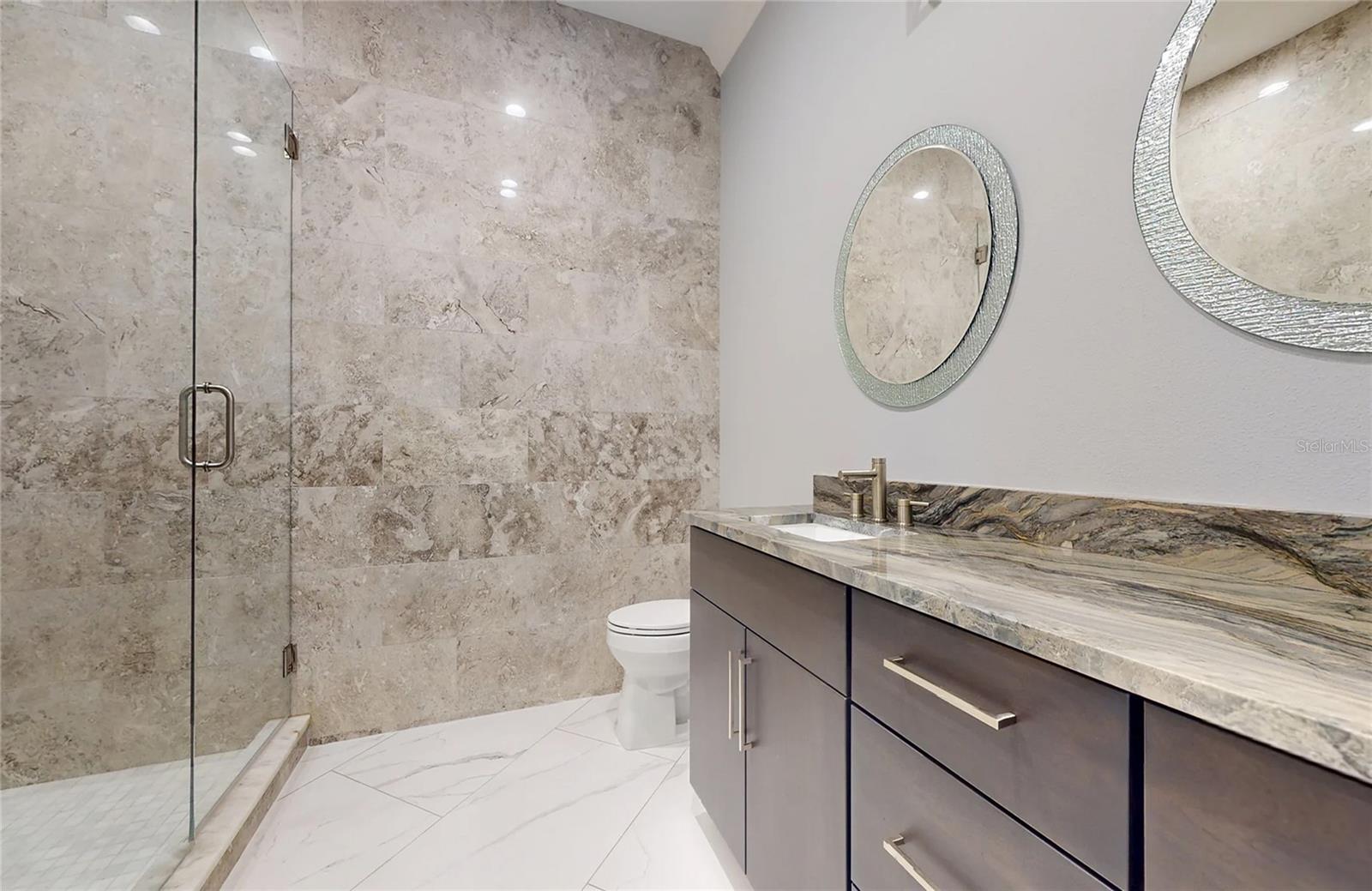 5951 BAY DR, GULFPORT, FL, 33707