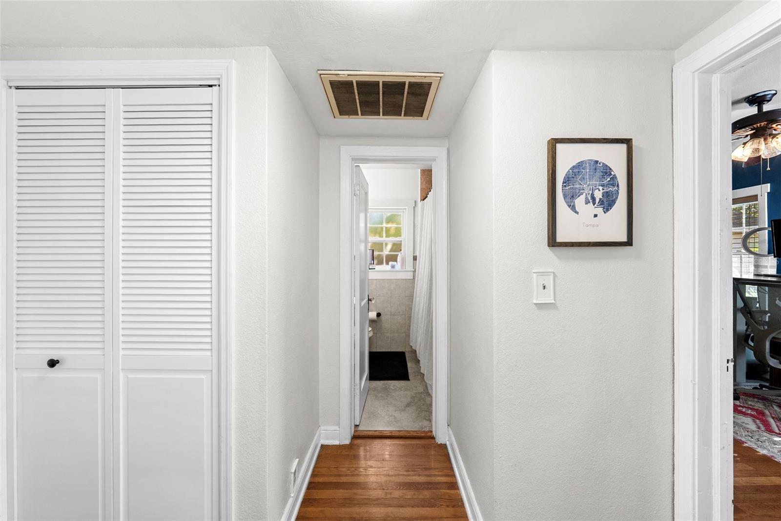 3801 S LYNWOOD AVE, TAMPA, FL, 33611